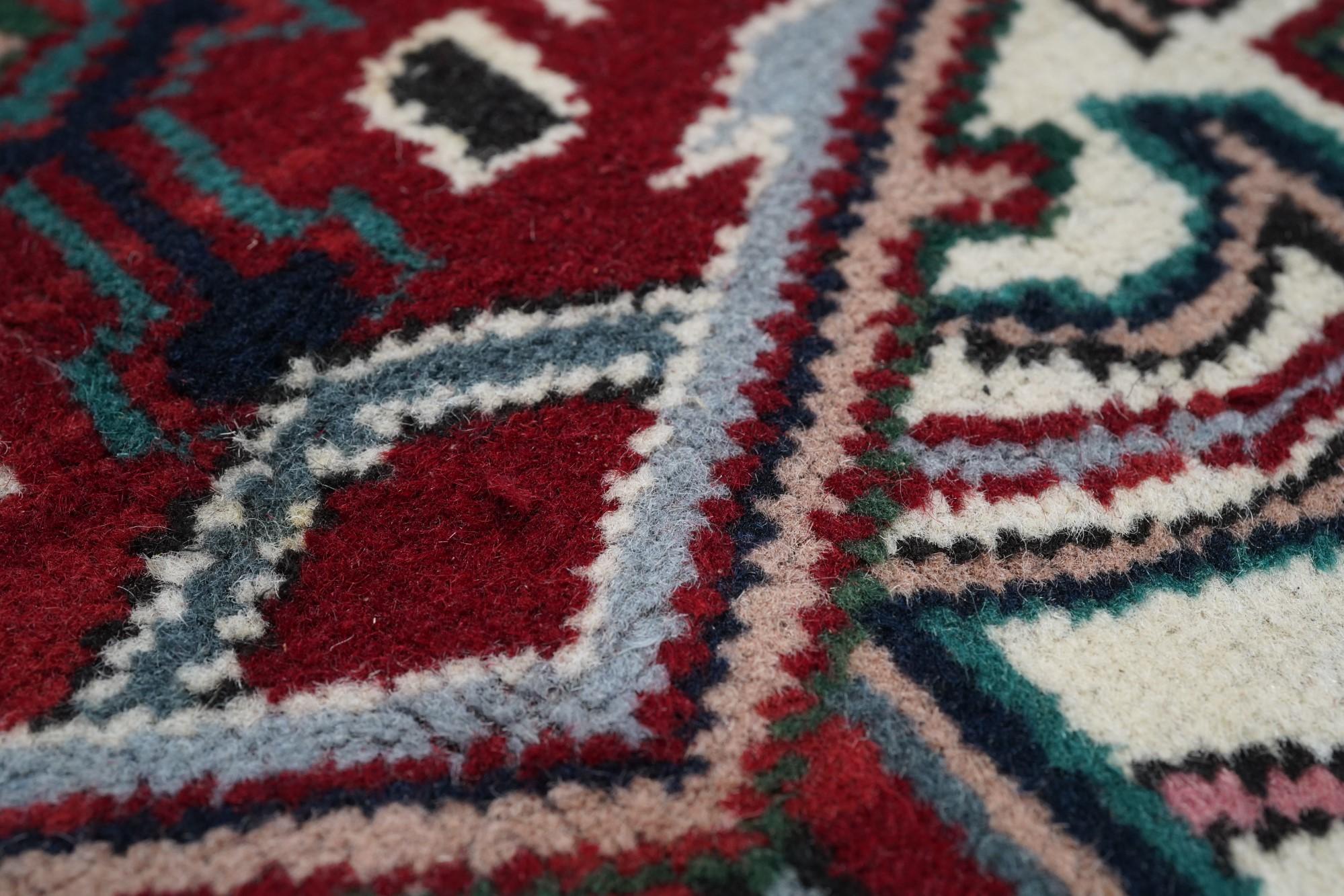Indischer Heriz-Teppich im Vintage-Stil, 6'1'' x 9'1'' im Angebot 3