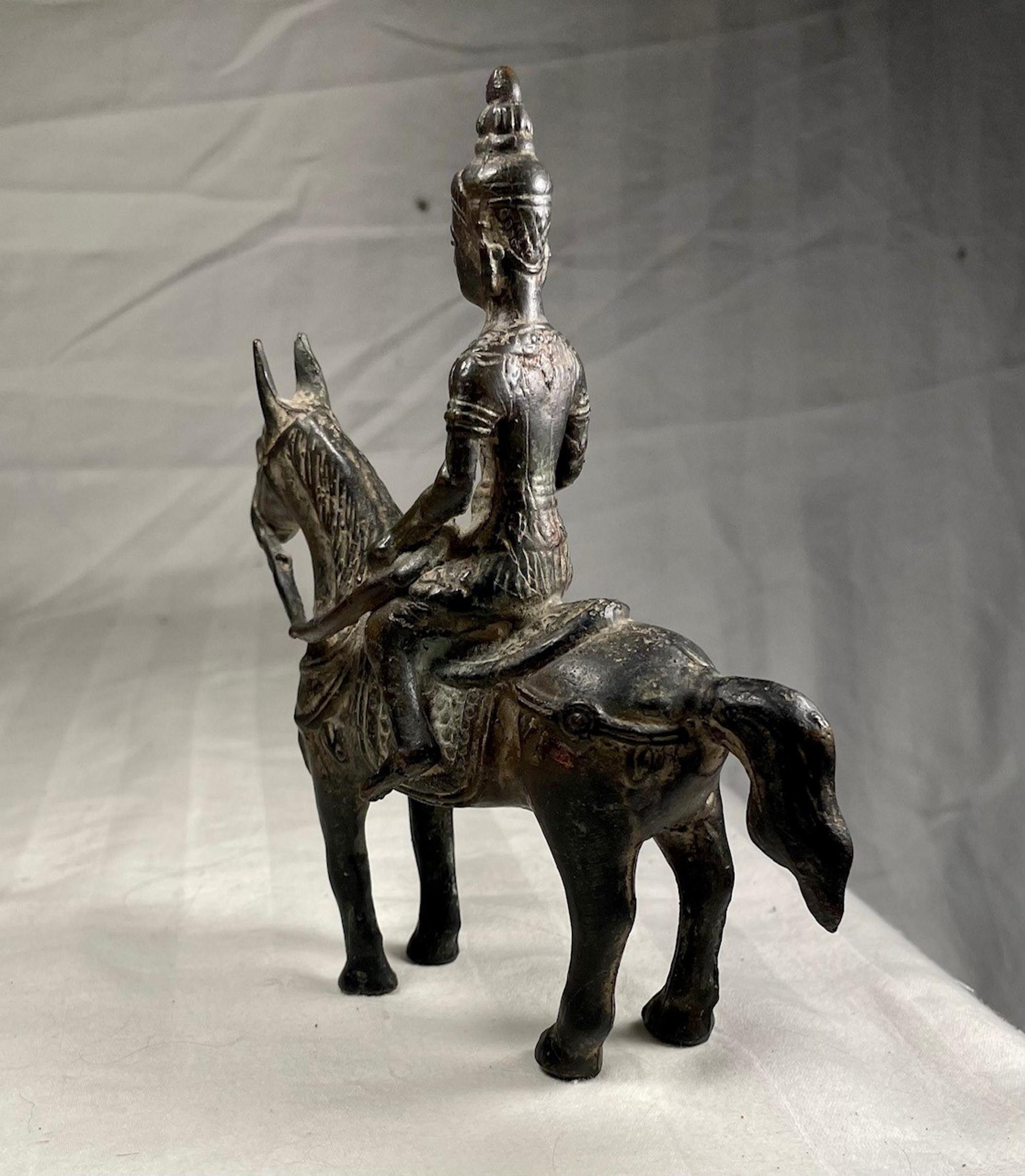 Indian Hindu Bronze Sculpture of Khandoba, 17th / 18th Century For Sale 4