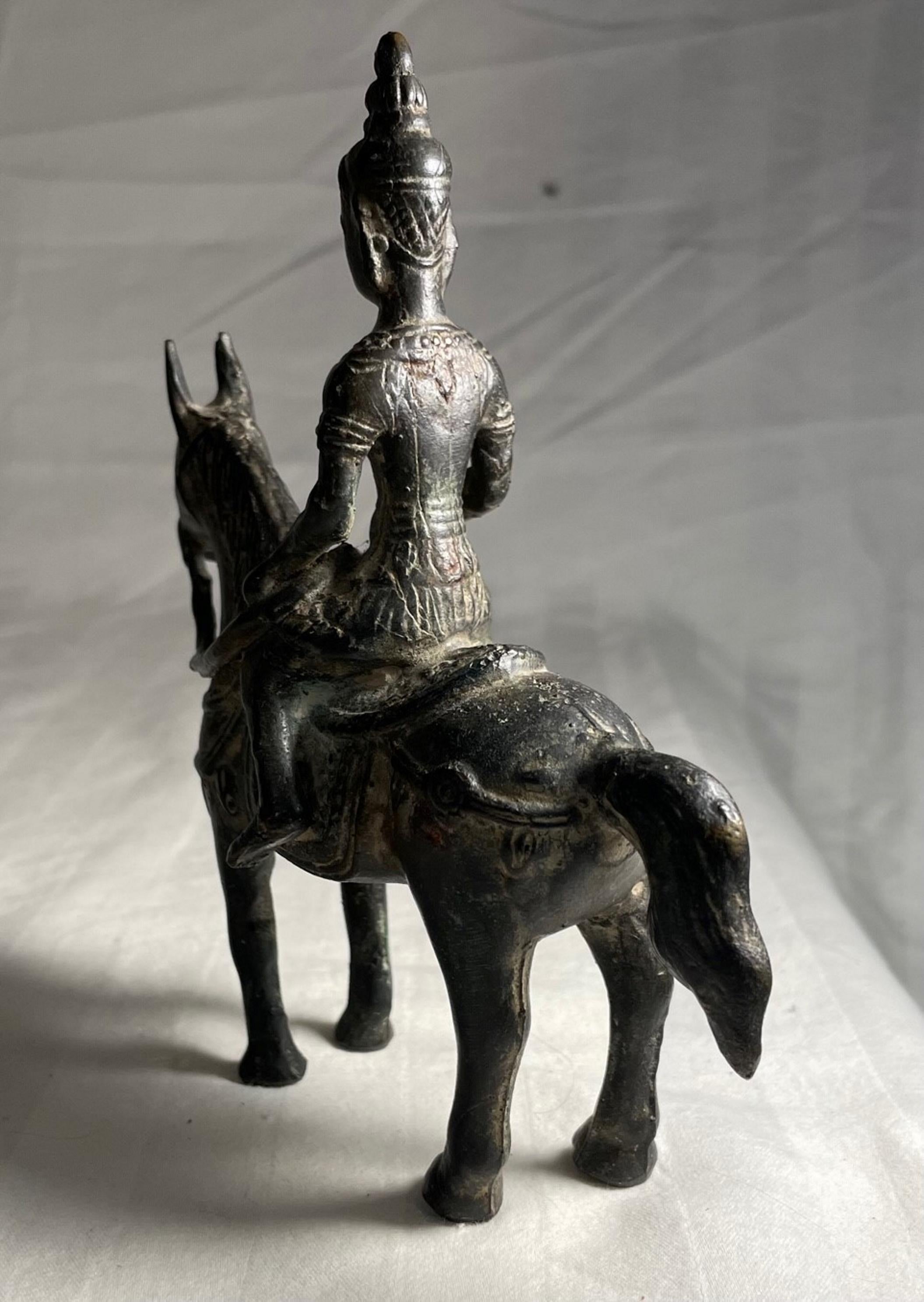 Indian Hindu Bronze Sculpture of Khandoba, 17th / 18th Century For Sale 6