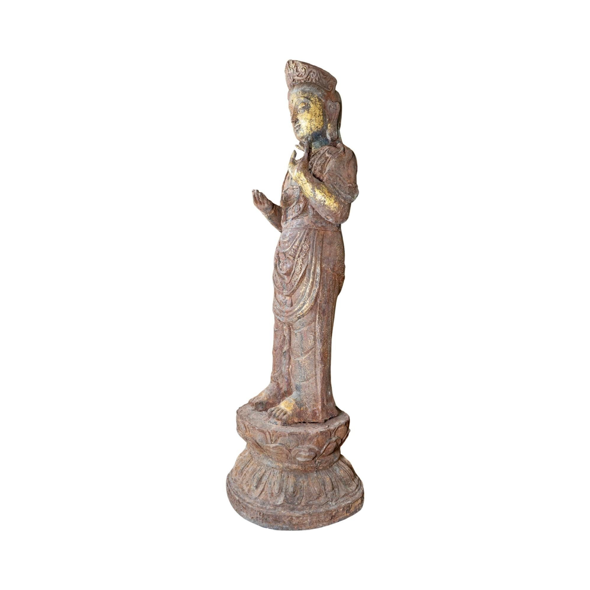 Chinese Ming Dynasty Iron Standing Guanyin Sculpture In Good Condition For Sale In Dallas, TX