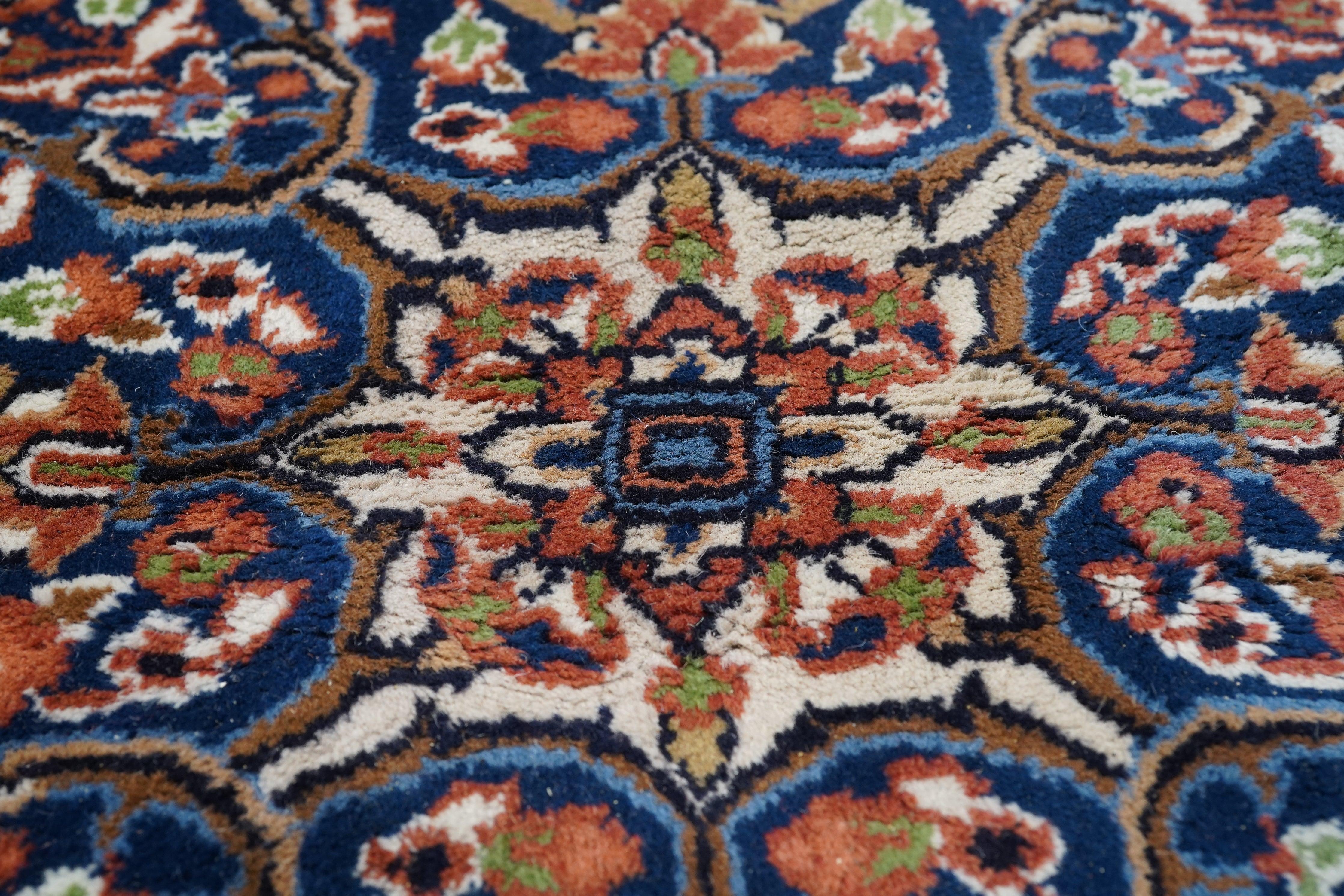 Indian Kashan Rug 6'4'' x 9'10'' For Sale 3