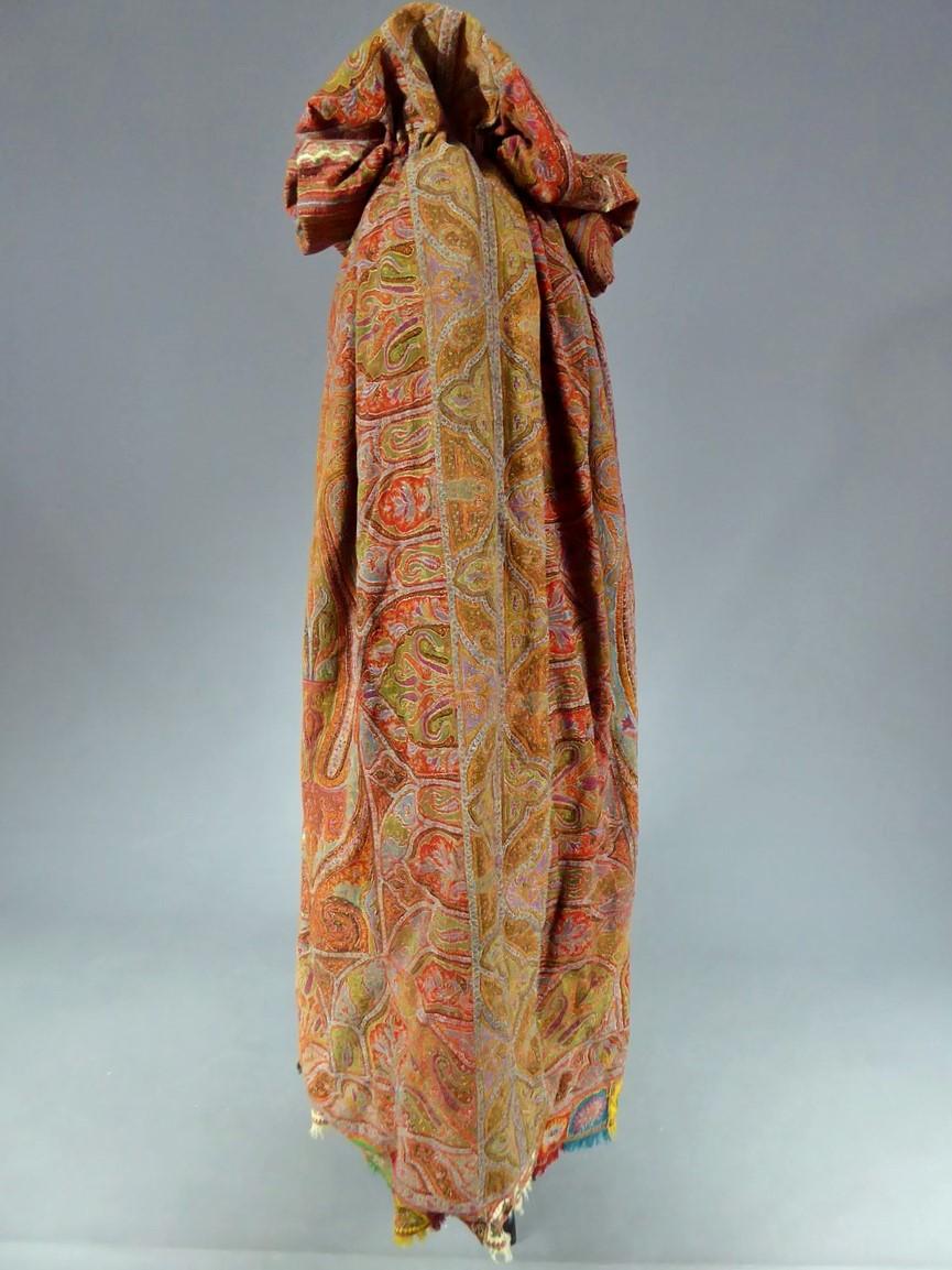 Indian Kashmir shawl Cape Coat Circa 1860/75 1
