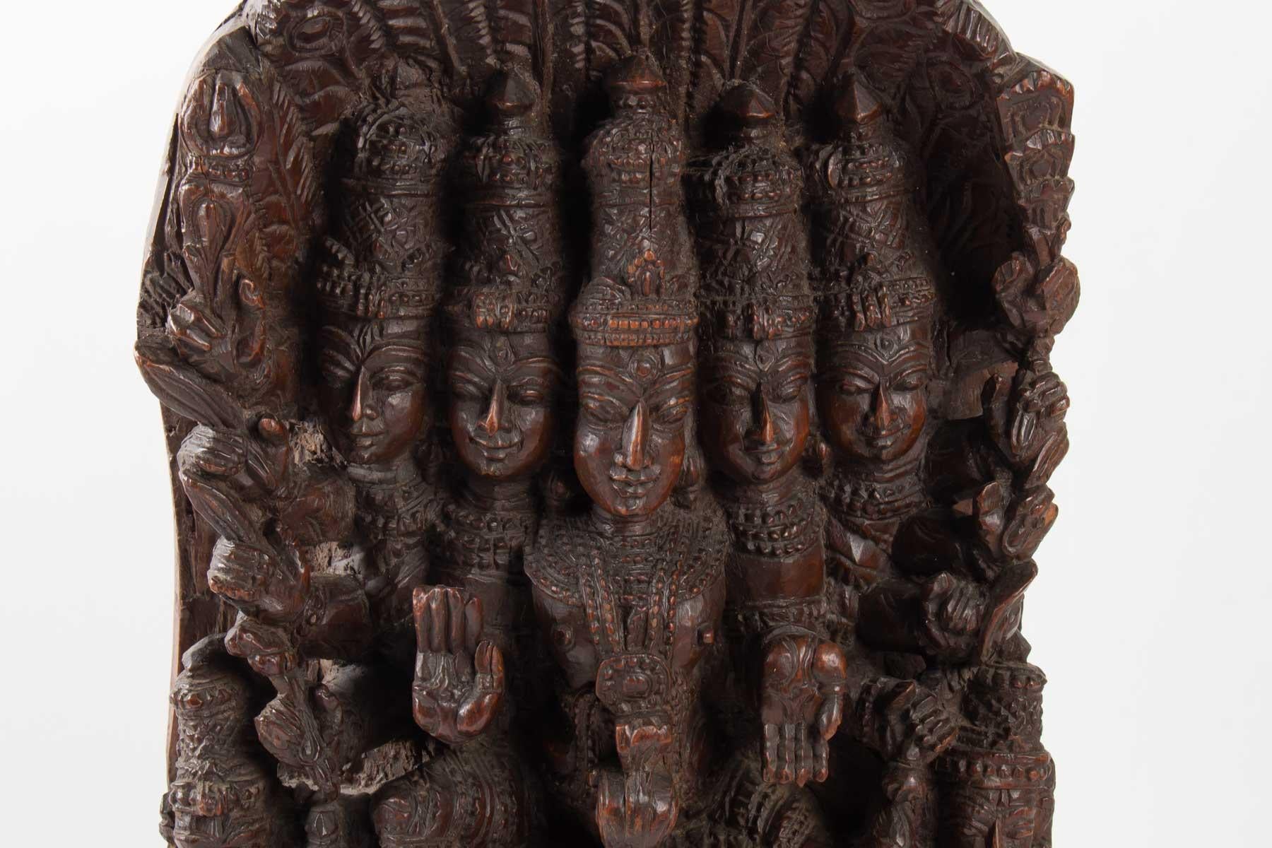Indian low relief, India, antique 19th century carved wood. Skanda.
Measures: H 50cm, W 30cm, W 12cm.