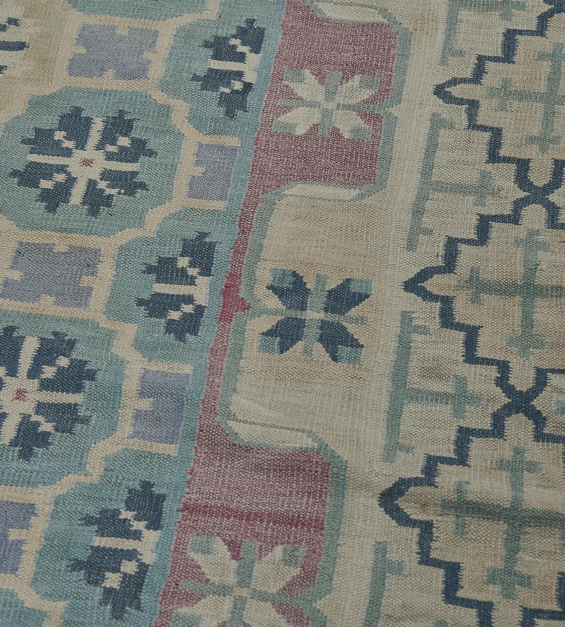 Indian Mid-20th Century Dhurrie Rug For Sale 2