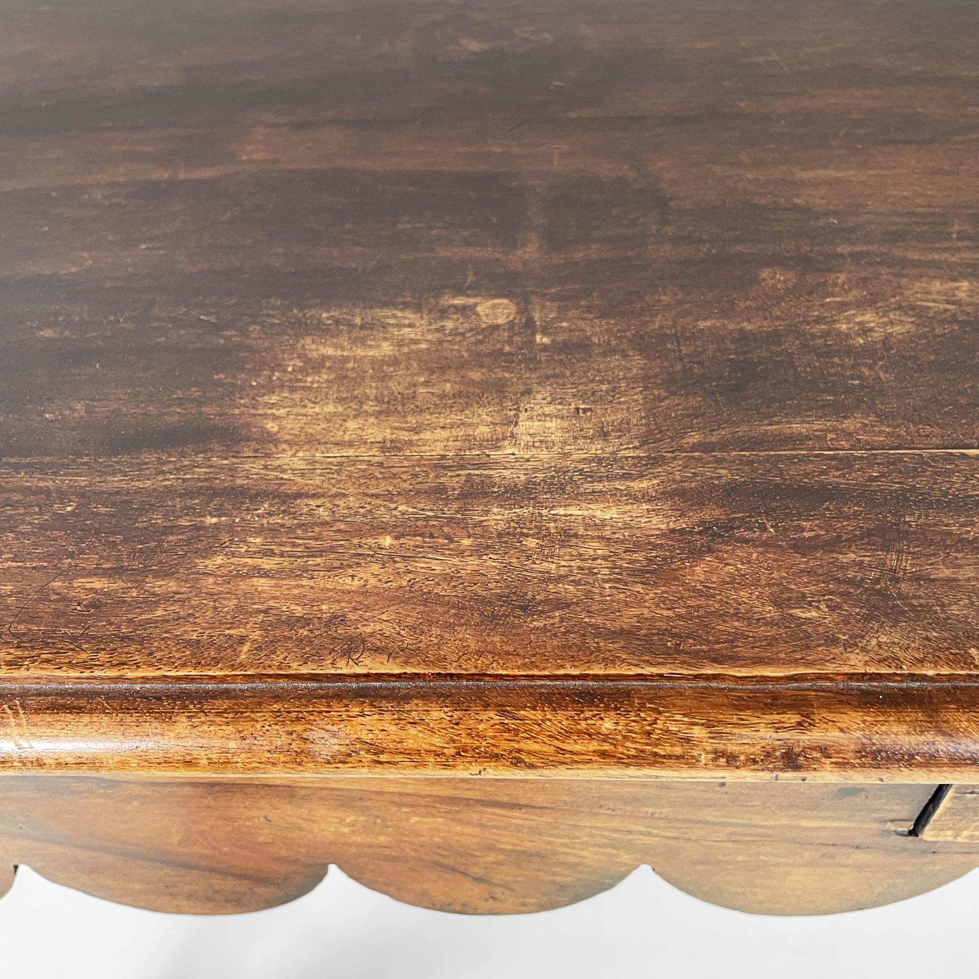 Indian mid-century modern console with drawer in wood, 1970s For Sale 4