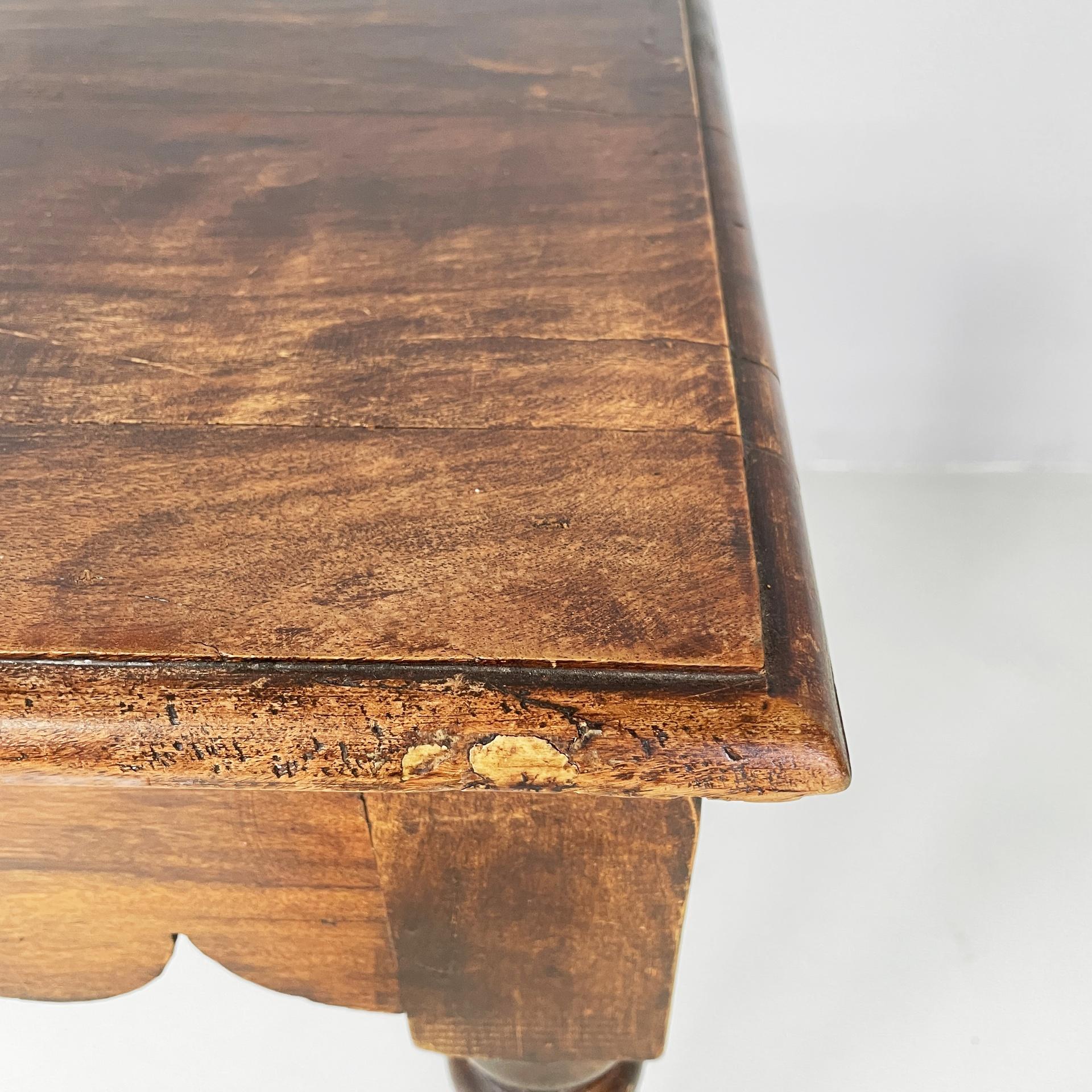Indian mid-century modern console with drawer in wood, 1970s For Sale 2