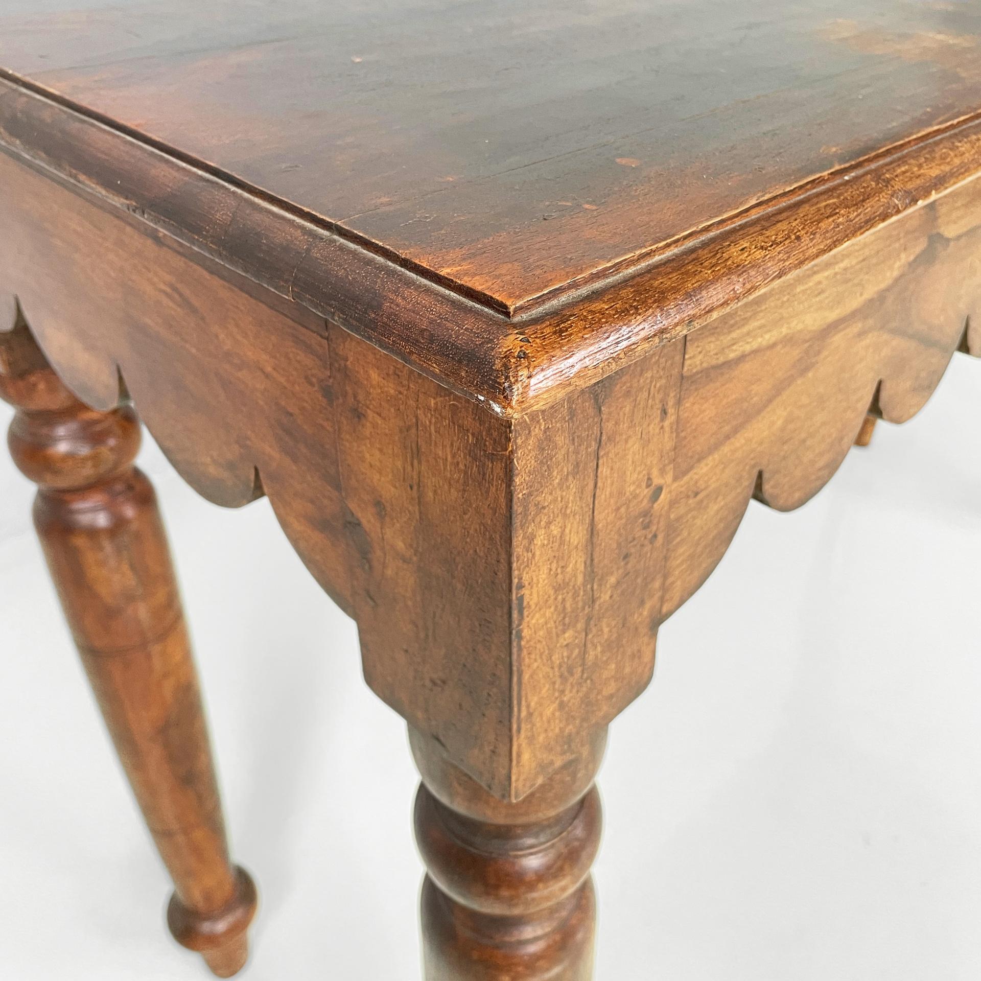 Indian mid-century modern console with drawer in wood, 1970s For Sale 3