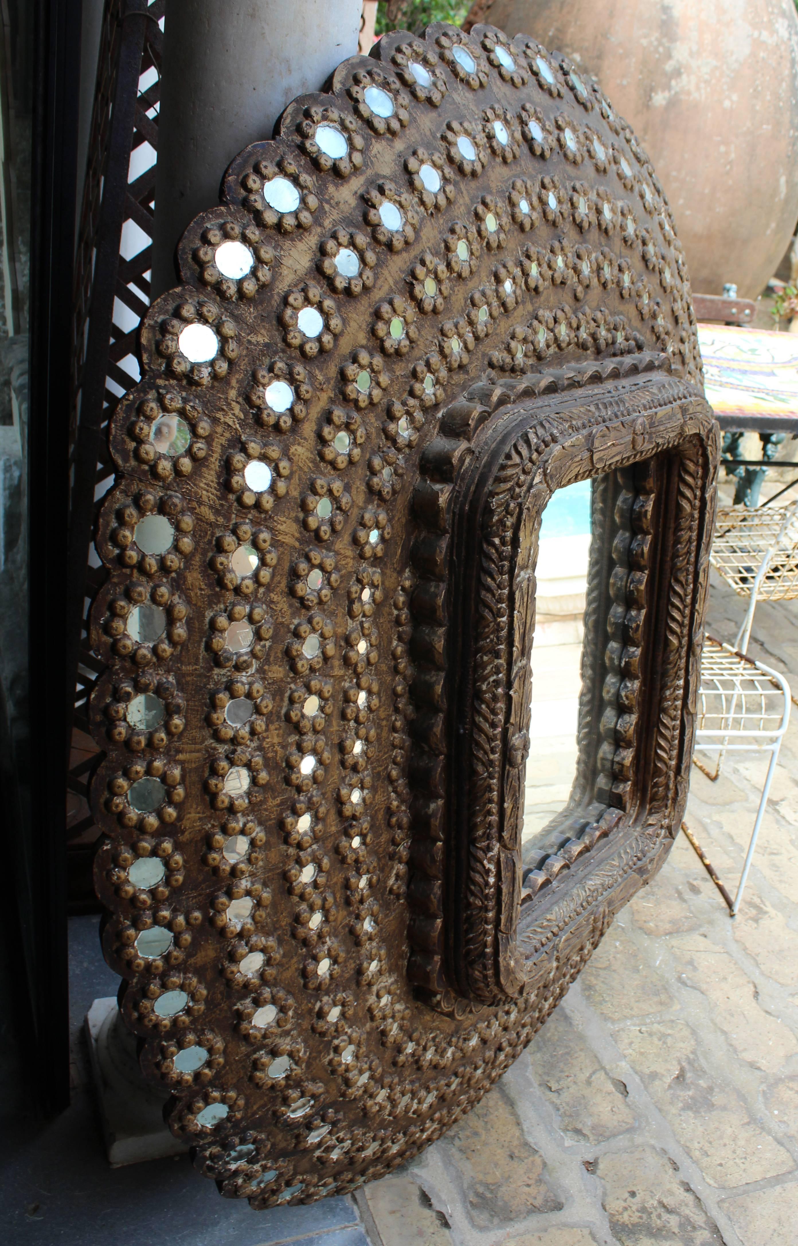 Indian Mirror and Hand-Carved Wooden Inlayed Frame In Good Condition In Marbella, ES