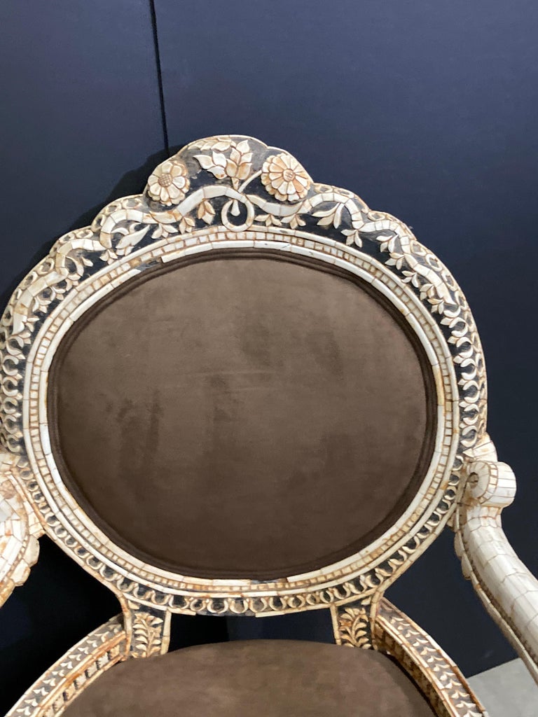 Indian Mughal Bone Inlaid Royal Maharaja Throne Armchair For Sale 4
