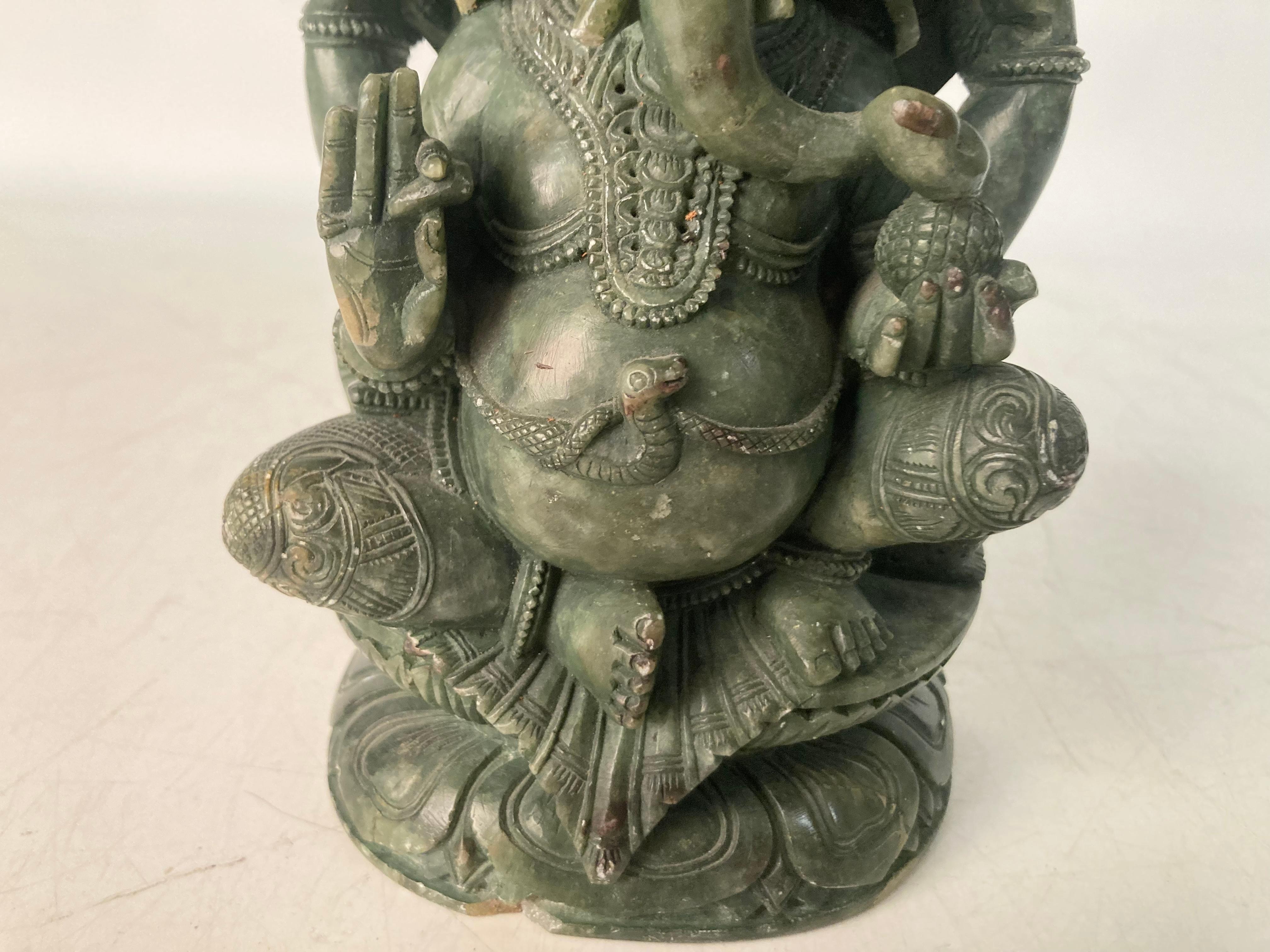 Spinach Green Onyx Sculpture of Ganesha 2