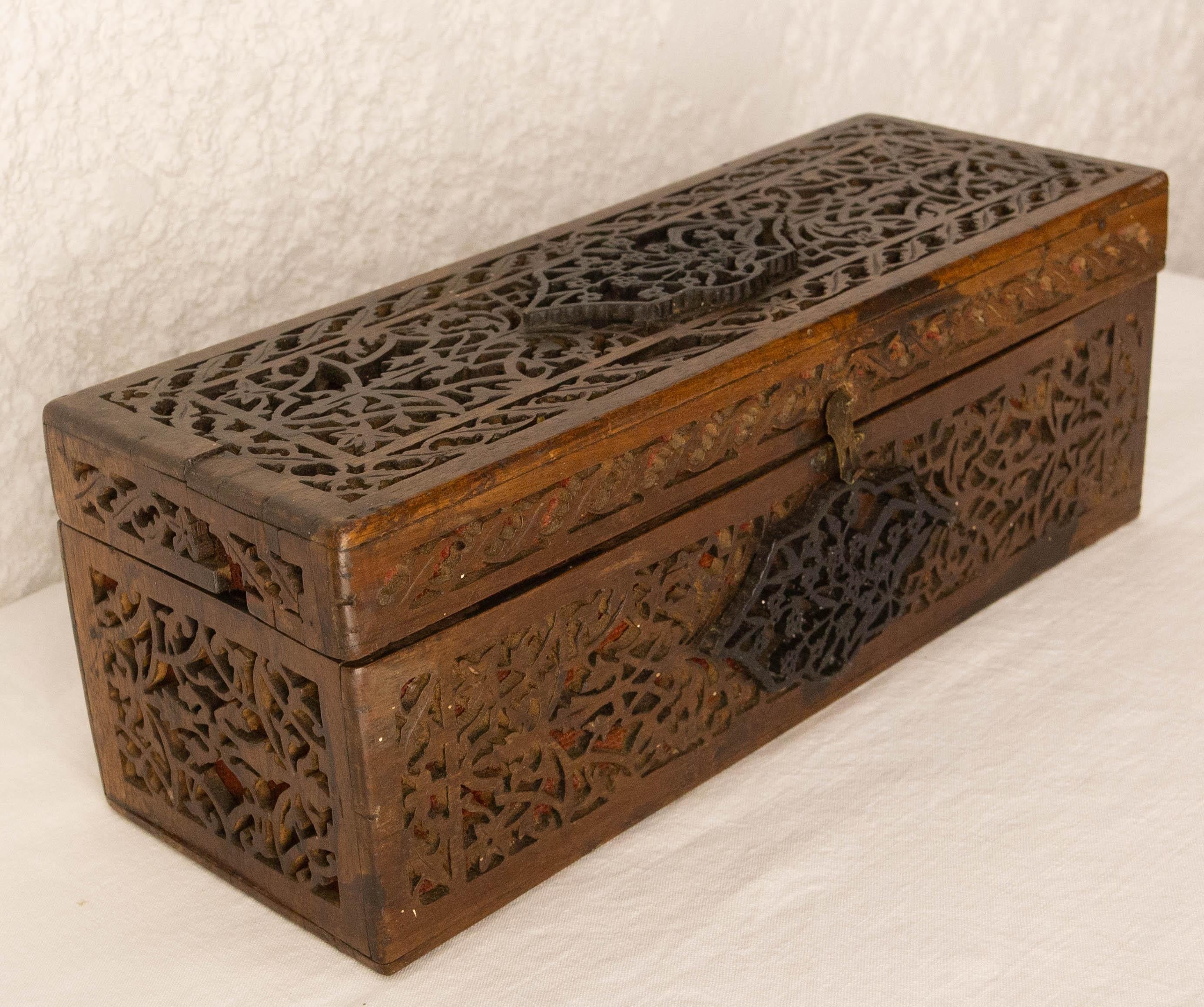 Indian Openwork Teak Box, Late 19th Century For Sale 1