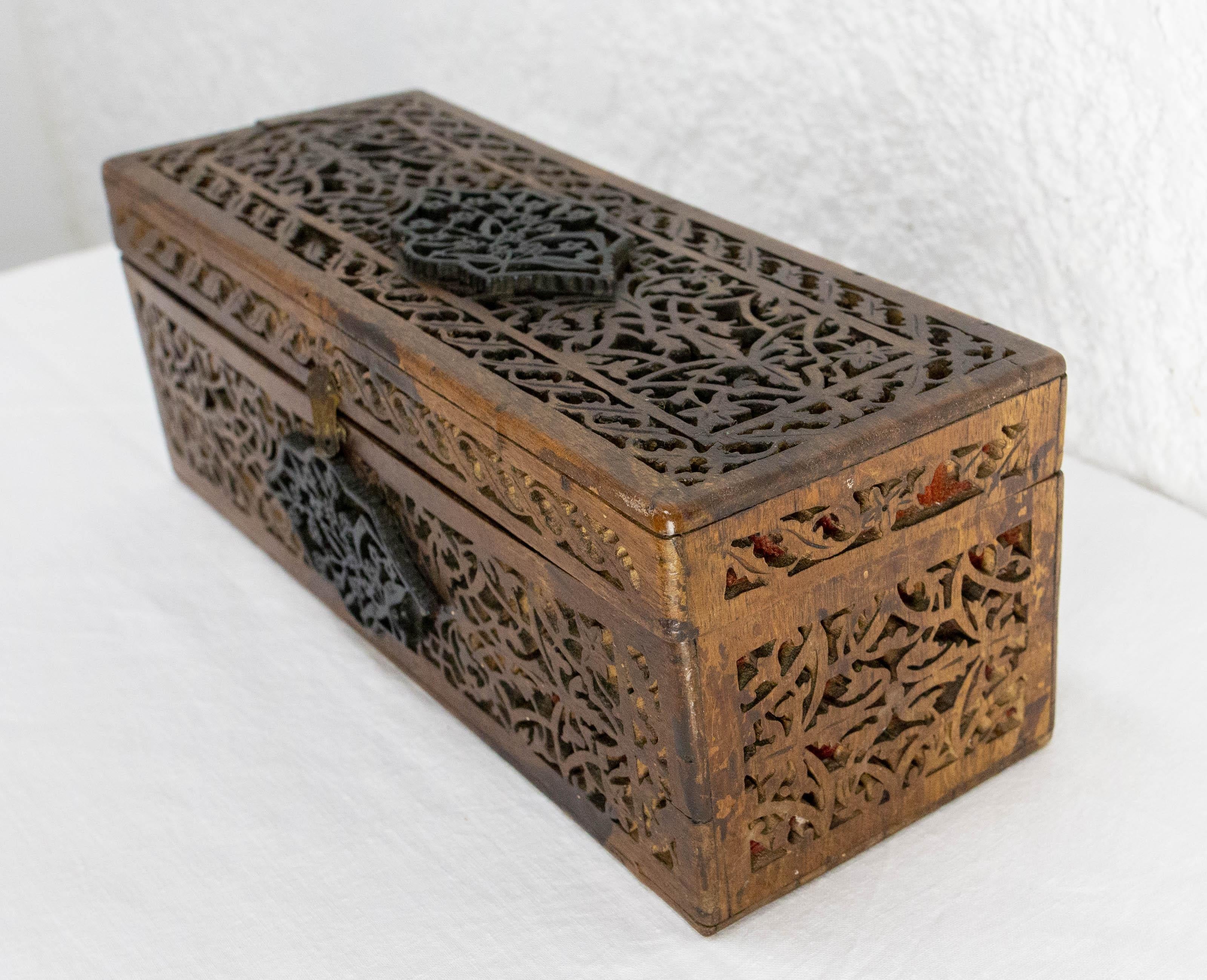 Indian Openwork Teak Box, Late 19th Century For Sale 2