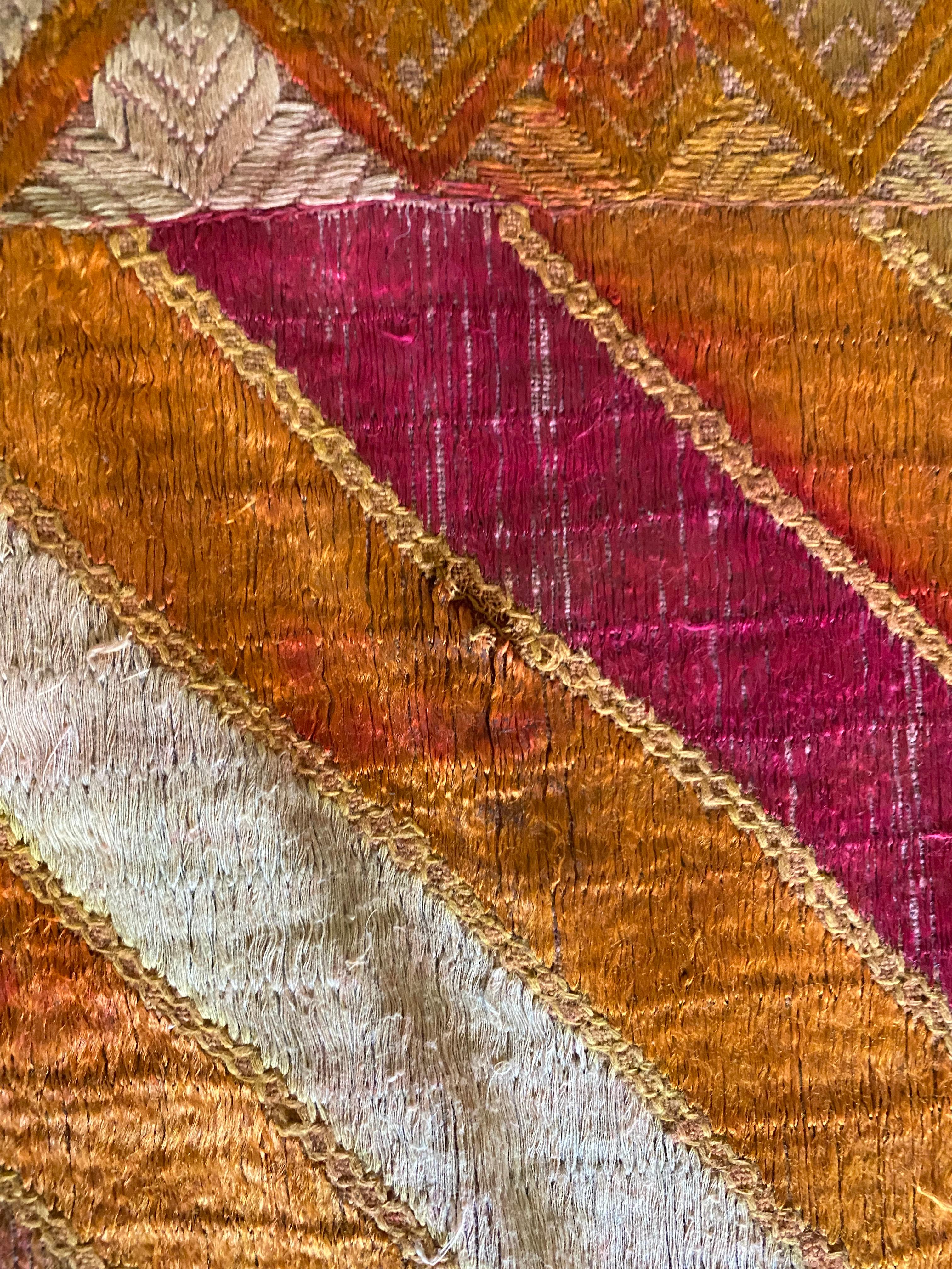 Indische indische Phulkari-Hochzeits-Textil, Seiden- und Baumwollstickerei, Punjab 1900er Jahre im Angebot 5