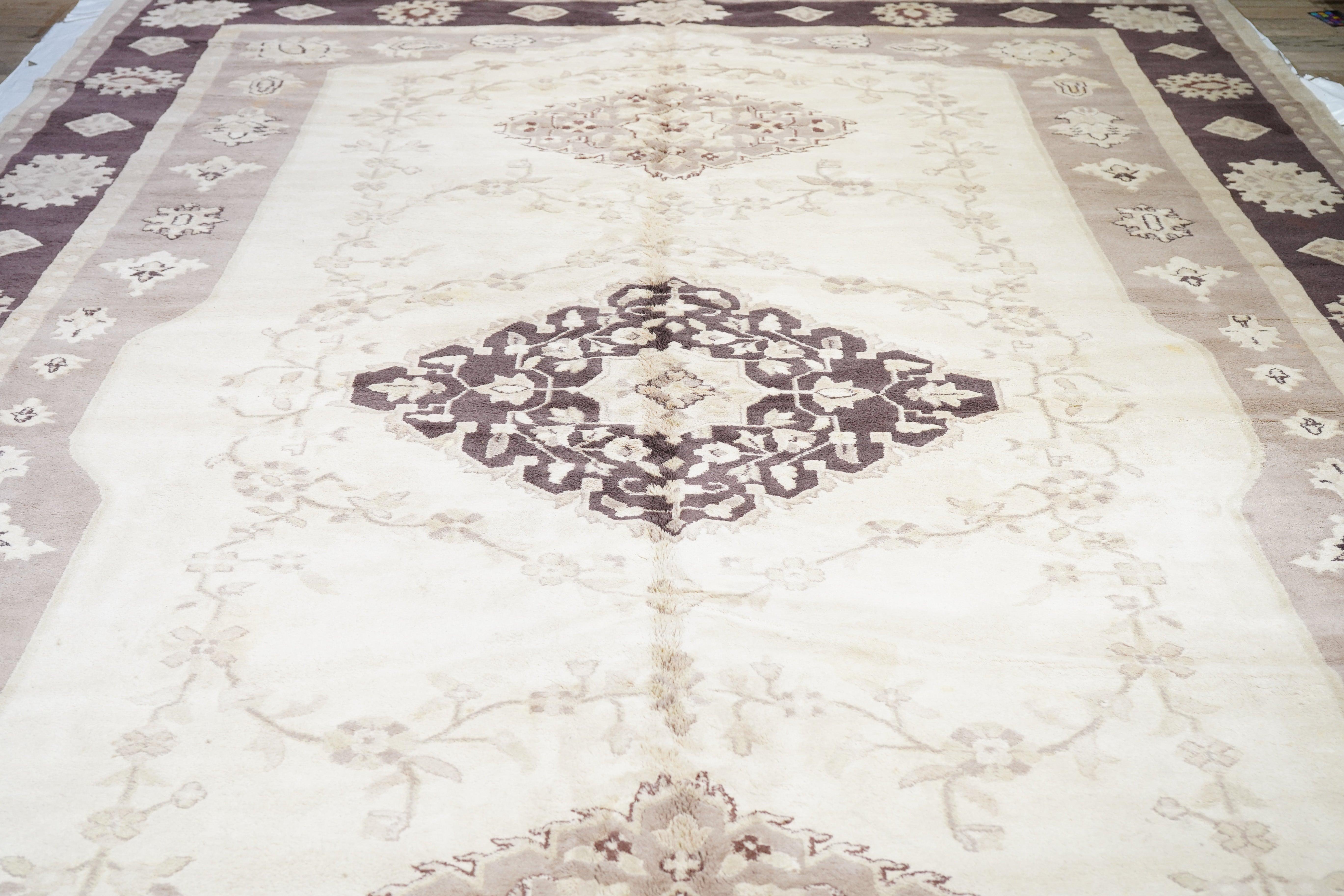 Lana Tappeto indiano 10'11'' x 17'10'' in vendita