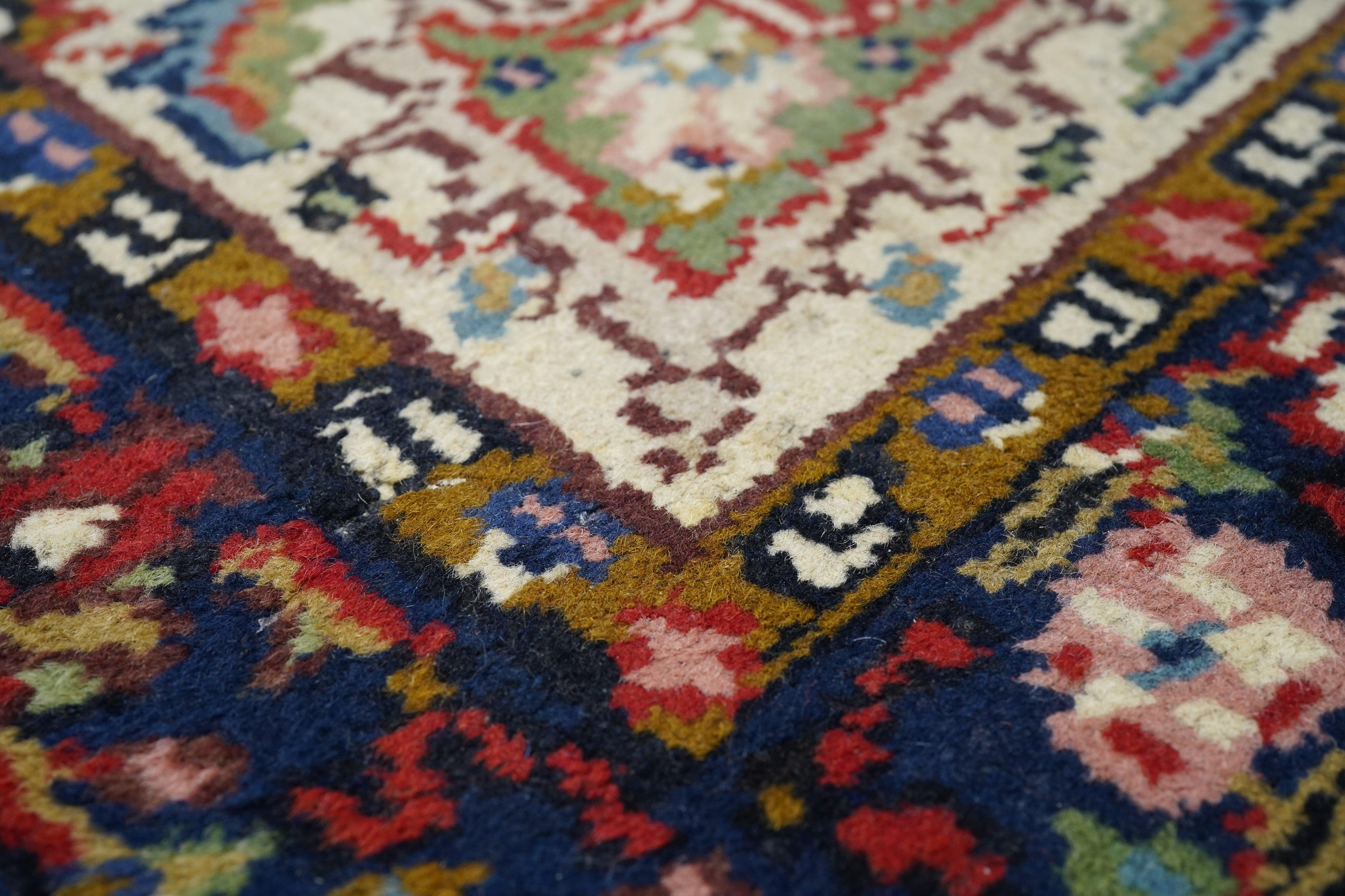 XXI secolo e contemporaneo Tappeto indiano 2'11'' x 5'3'' in vendita