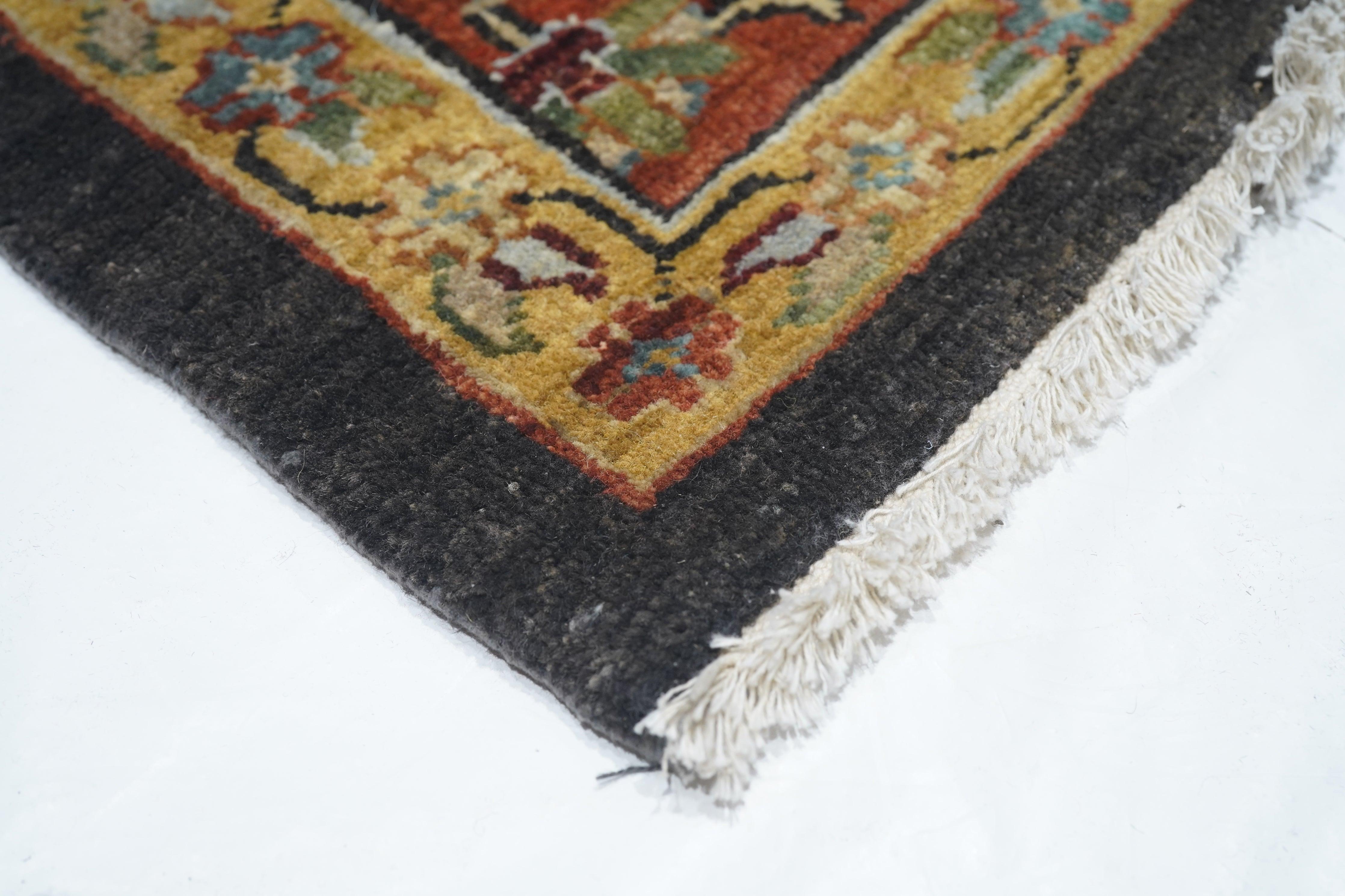 Indischer Teppich 7'10'' x 9'10'' im Zustand „Neu“ im Angebot in New York, NY