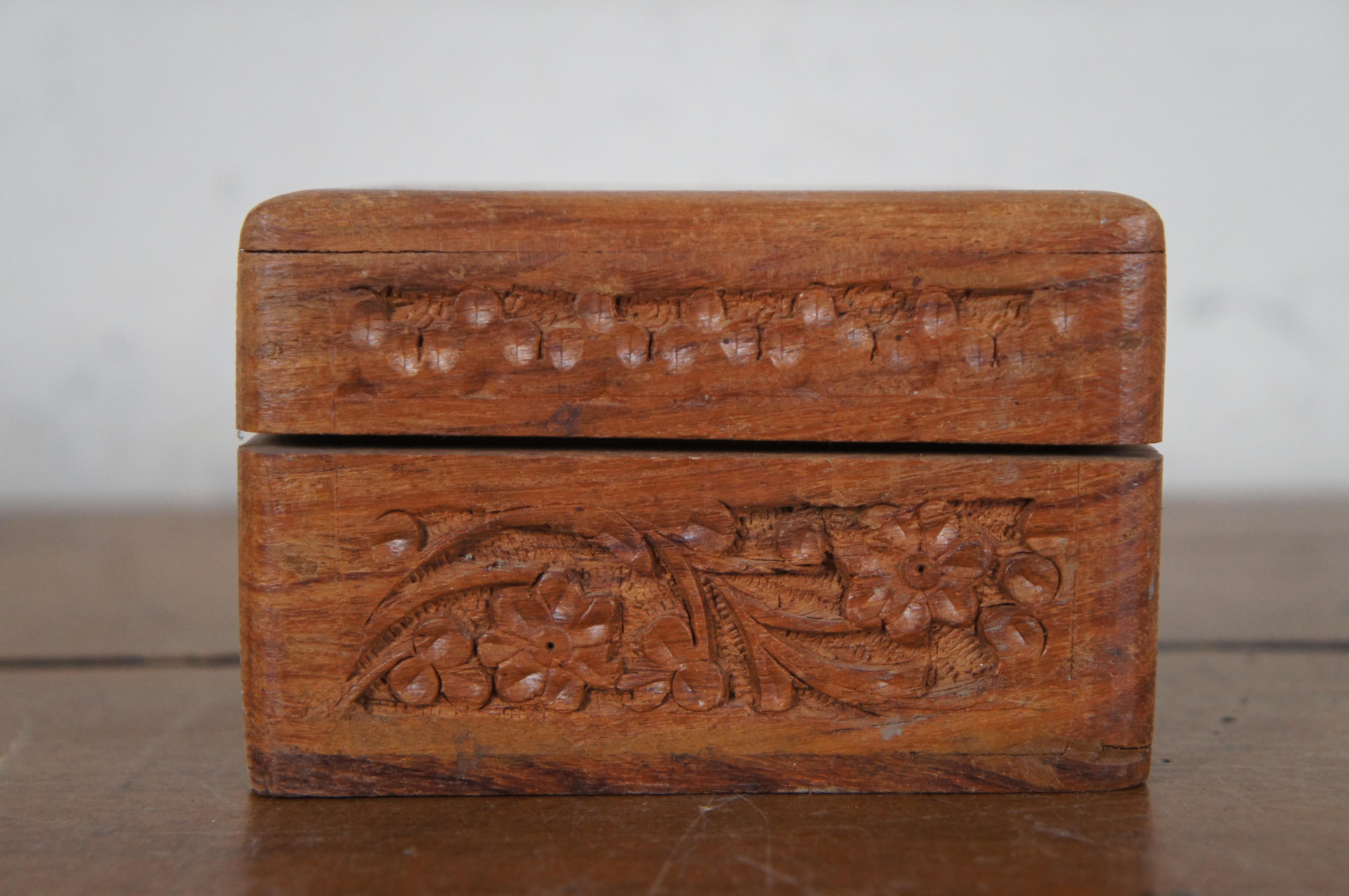 20th Century Indian Sheesham Rosewood Carved Inlaid Square Floral Jewelry Keepsake Box 4