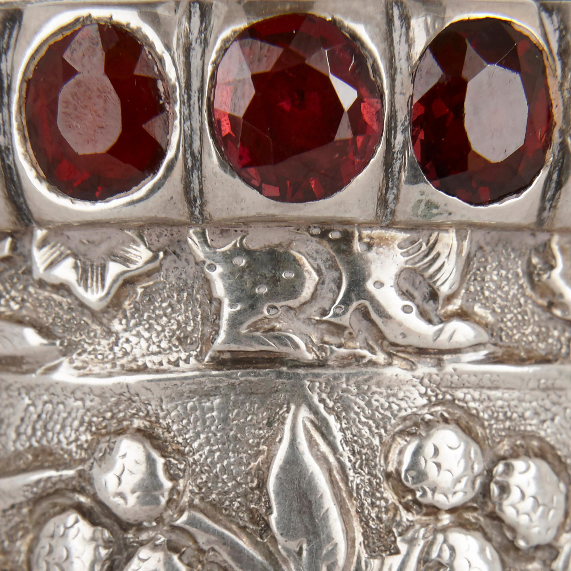 Coupe indienne en argent avec bijoux et décoration d'animaux Bon état - En vente à London, GB