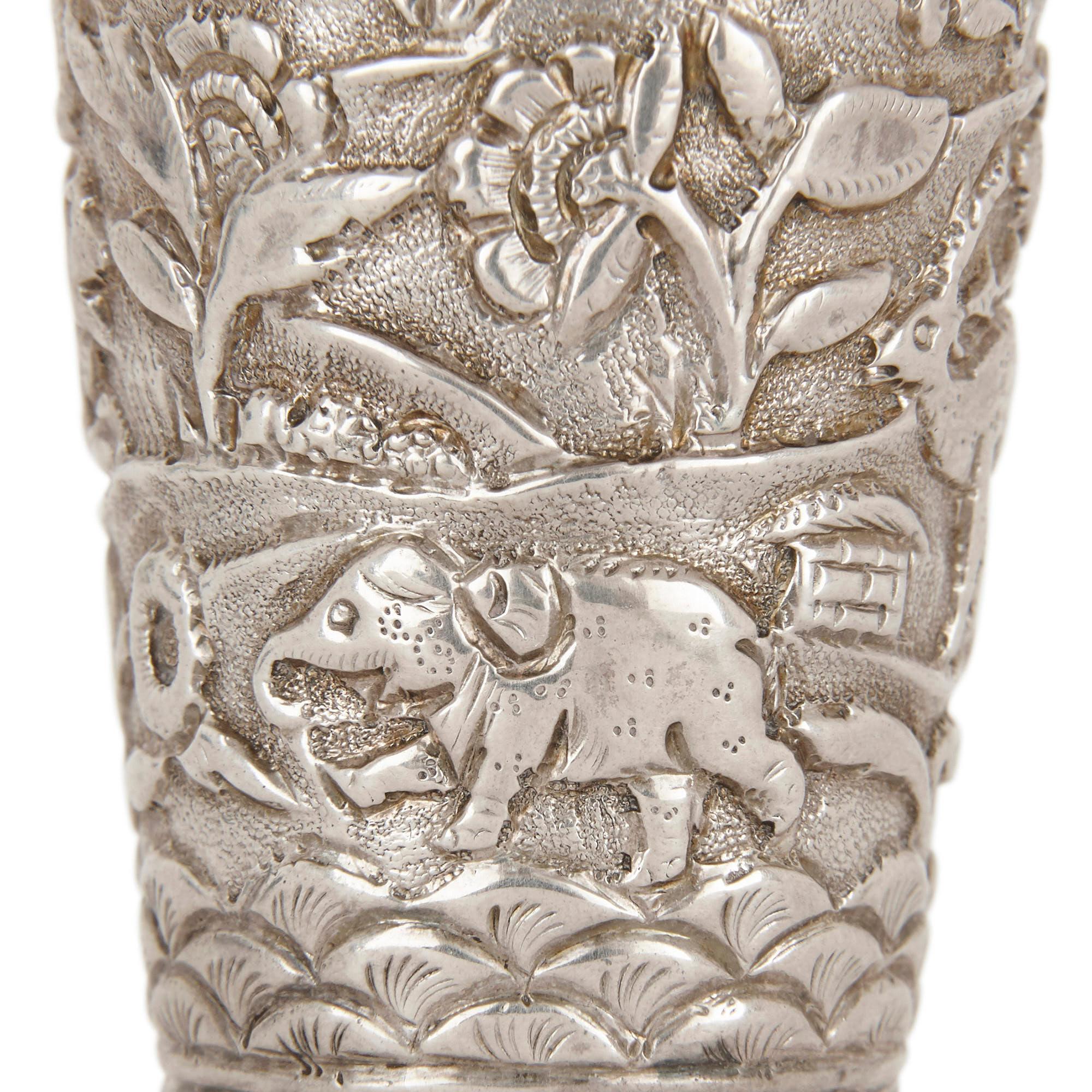 Indian Silver Cup with Jewels and Animals Decoration In Good Condition For Sale In London, GB