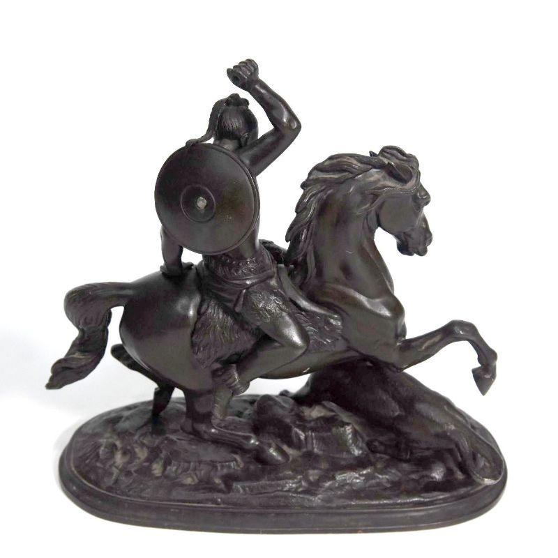 Indian spelter sculpture and its 1930s horse, 20 cm high, 20 cm long and 9 cm deep.

Additional information:
Material: Metal & wrought iron.
