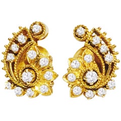 Indian Style 1.14 Carat Diamond and Yellow Gold Stud Earrings