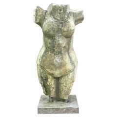 Marmor-Torso-Skulptur im indischen Stil
