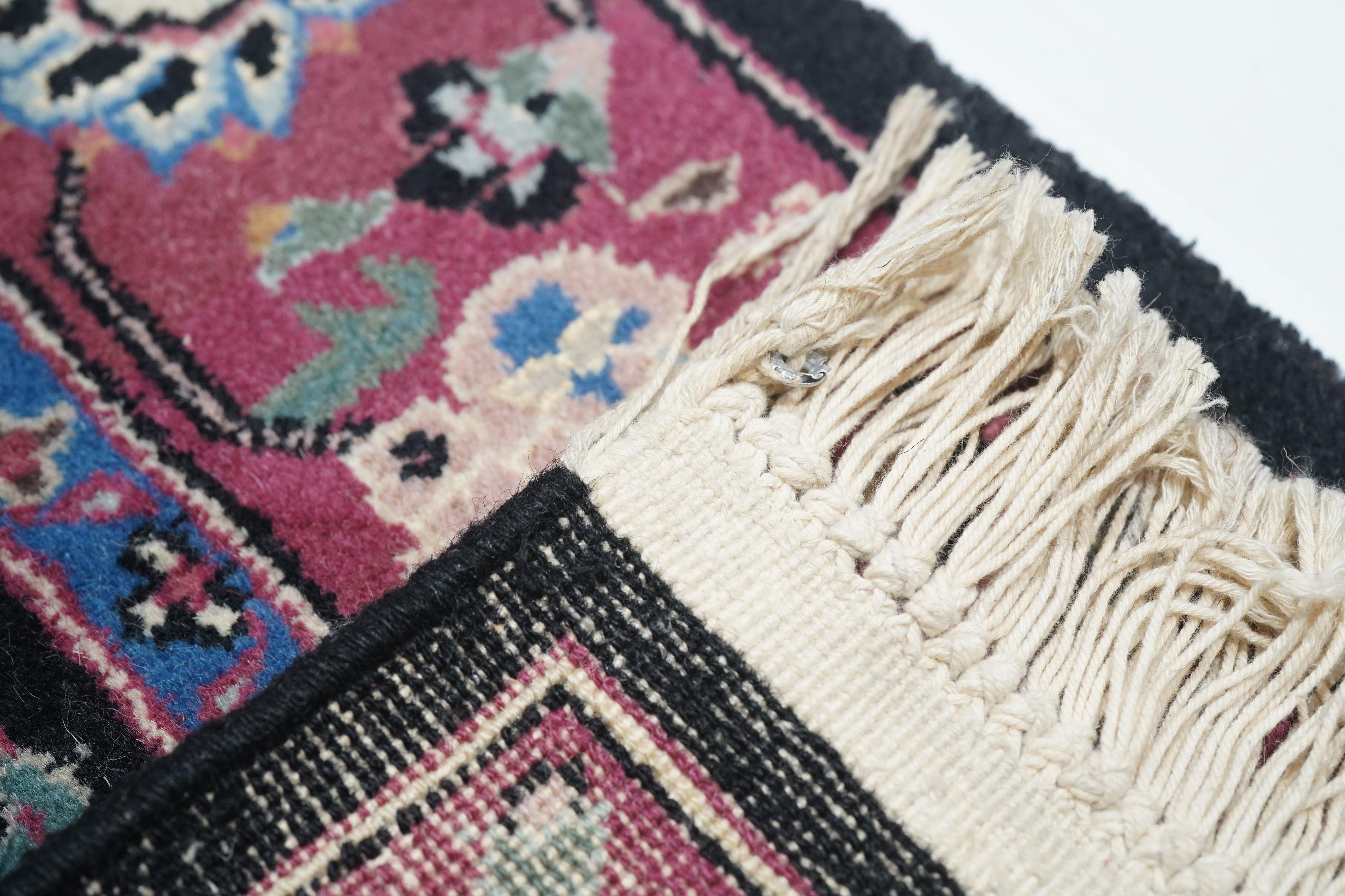 Runner indiano Tabriz 2'3'' x 10'0'' in vendita 4