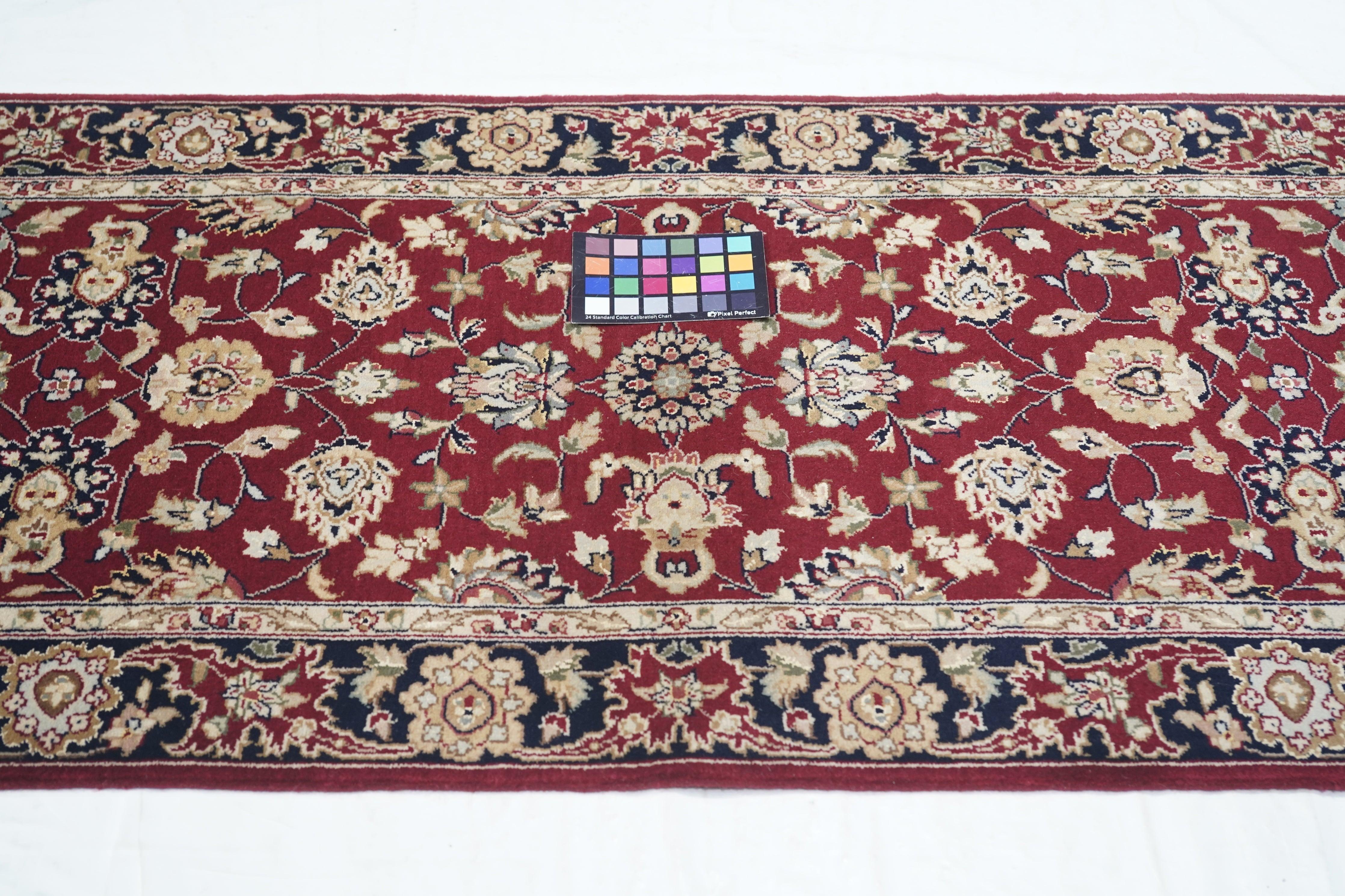 Runner indiano Tabriz 2'3'' x 10'0'' in vendita 2