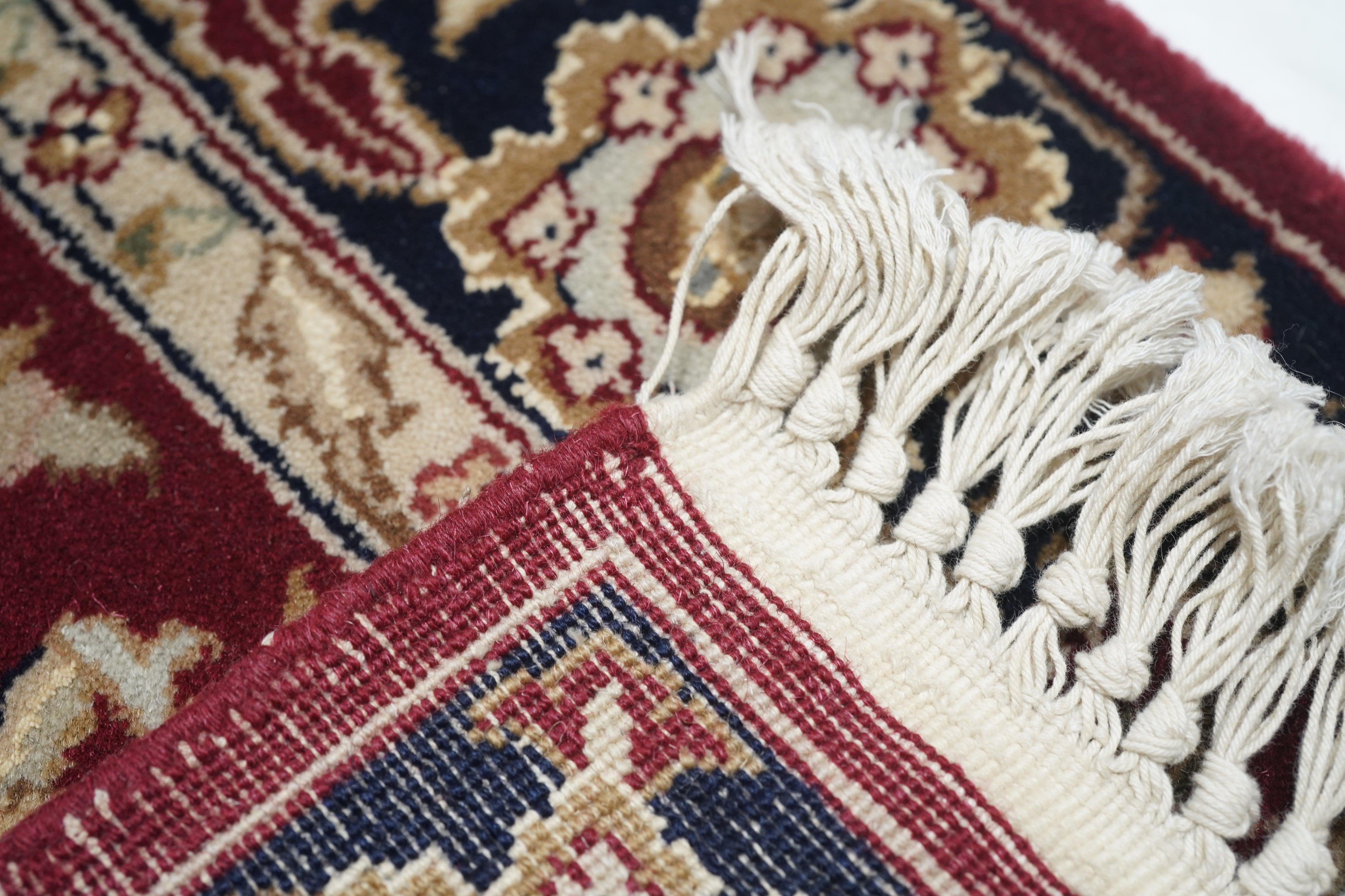 Runner indiano Tabriz 2'3'' x 10'0'' in vendita 3