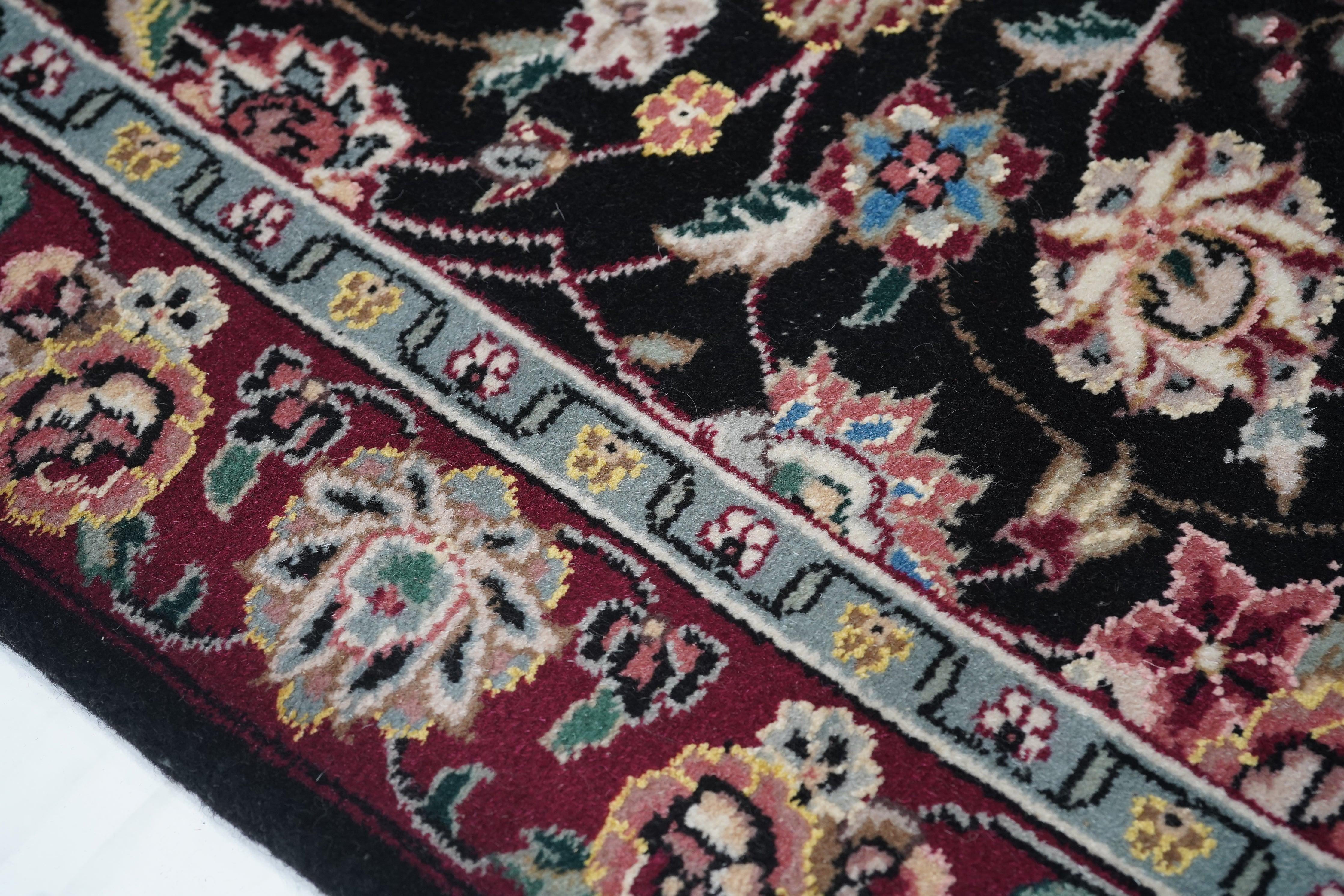 XXI secolo e contemporaneo Runner indiano Tabriz 2'5'' x 9'10'' in vendita