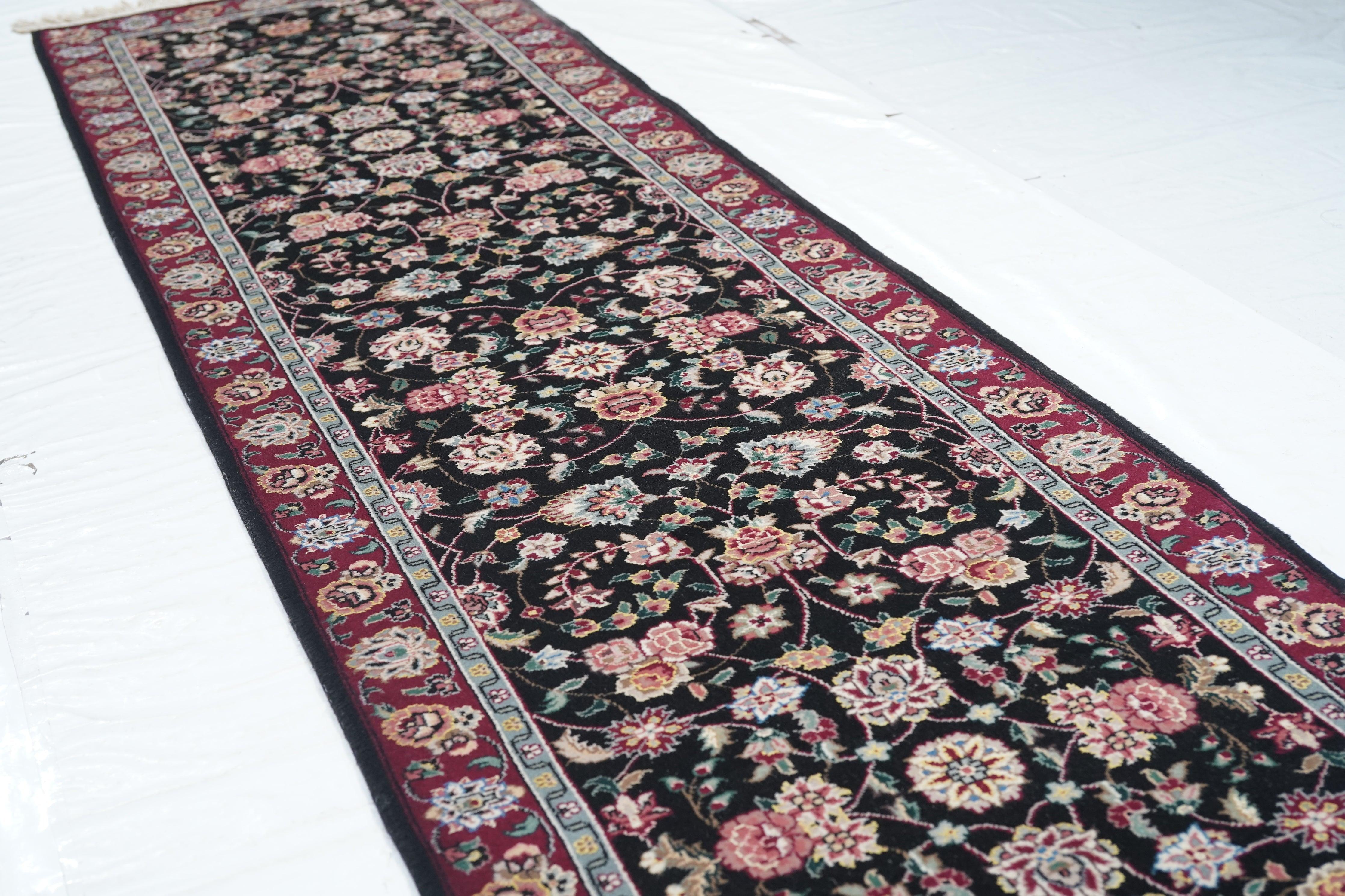 Runner indiano Tabriz 2'5'' x 9'10'' in vendita 1