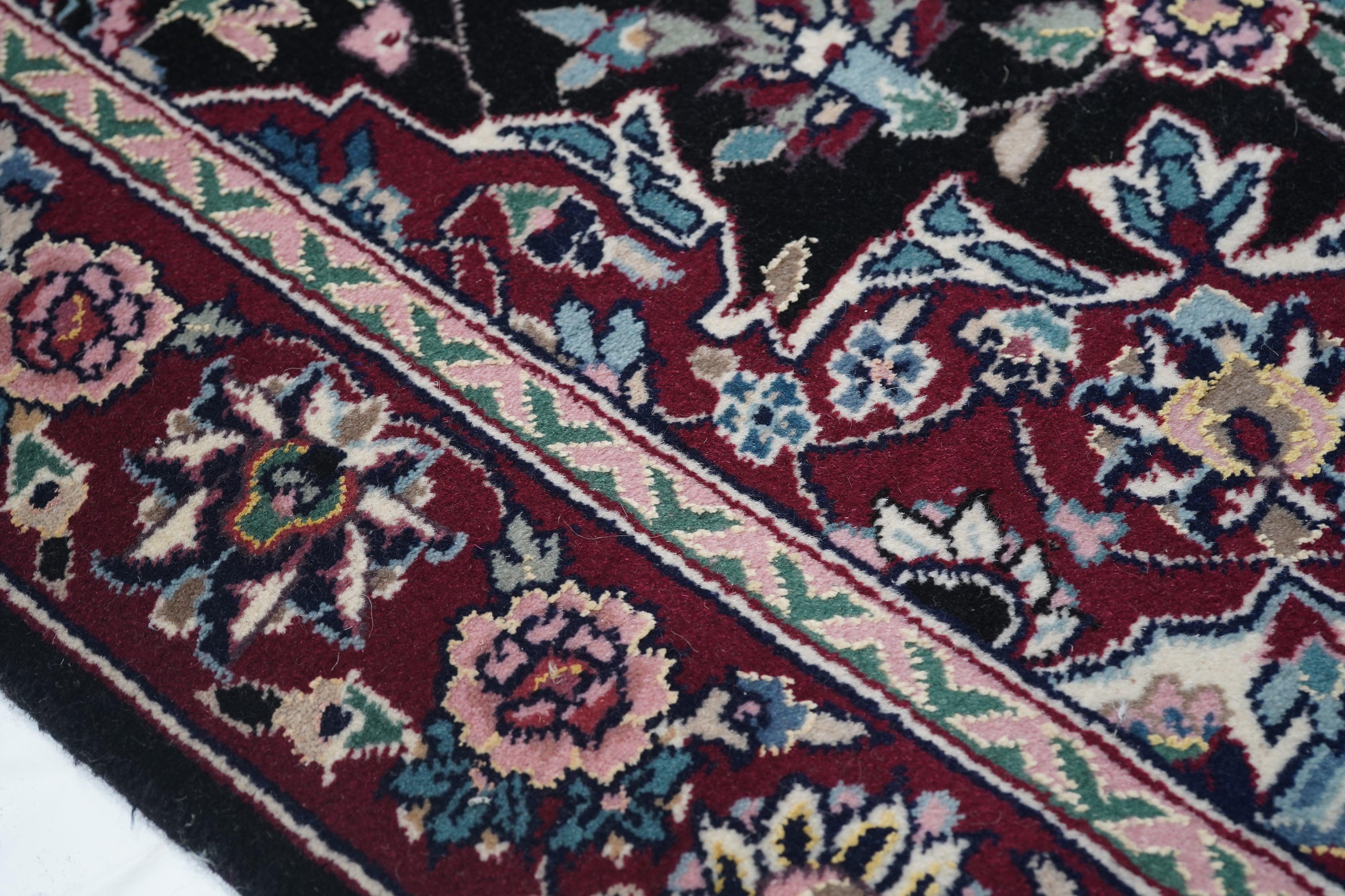 XXI secolo e contemporaneo Runner indiano Tabriz 2'6'' x 10'0'' in vendita