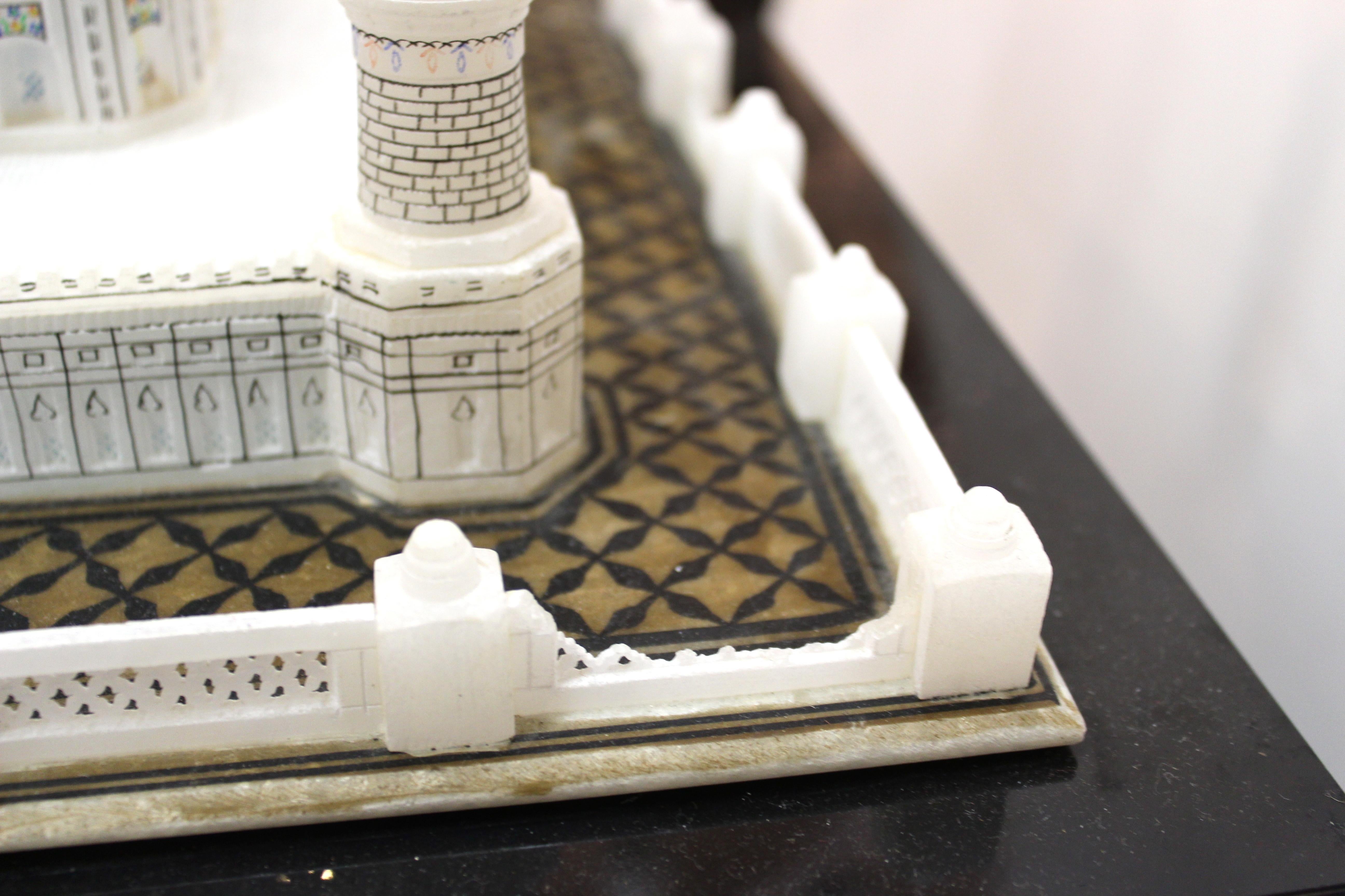 Indian Taj Mahal Alabaster Hand-Carved Architectural Model 7
