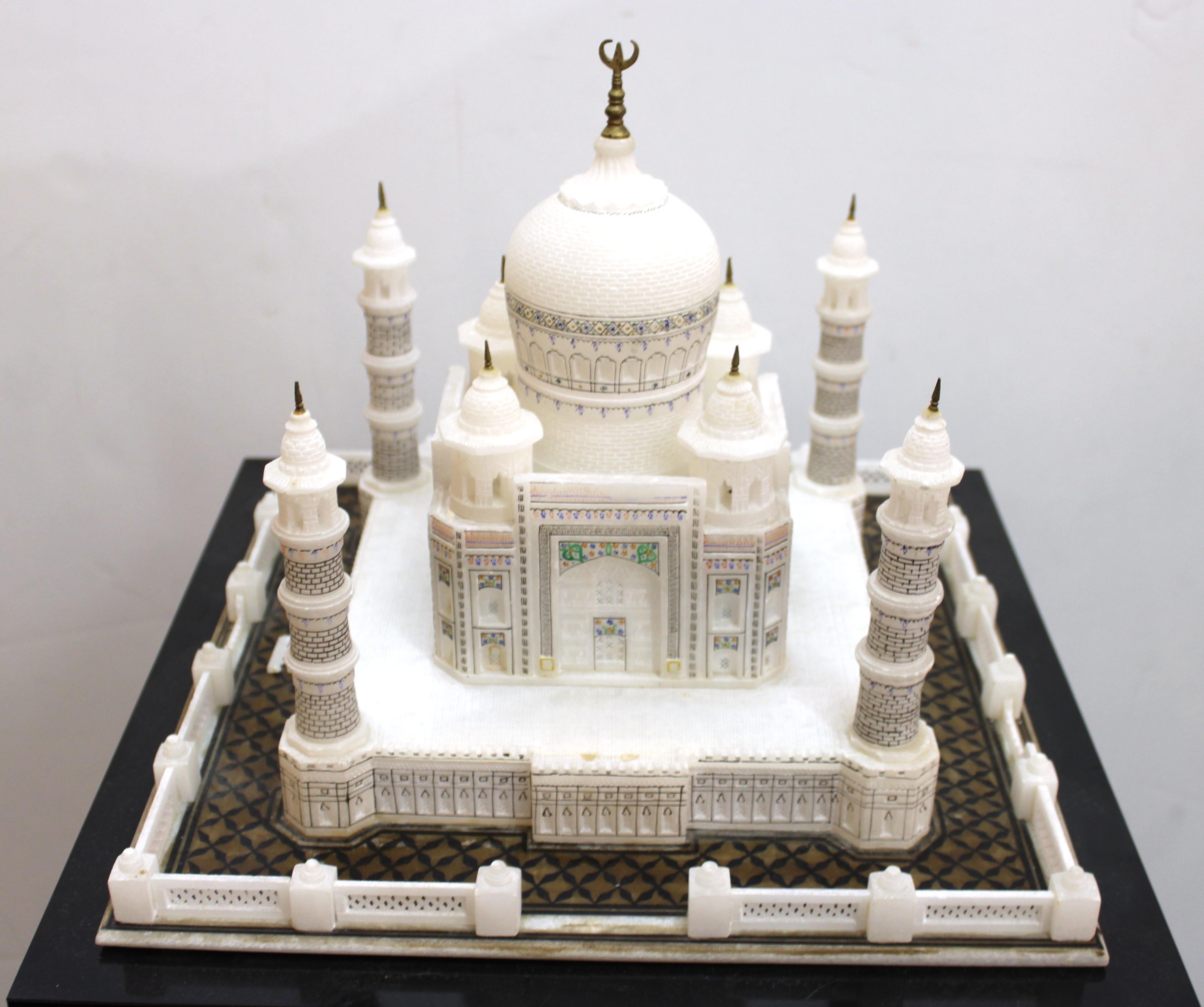 Indian Taj Mahal Alabaster Hand-Carved Architectural Model In Good Condition In New York, NY