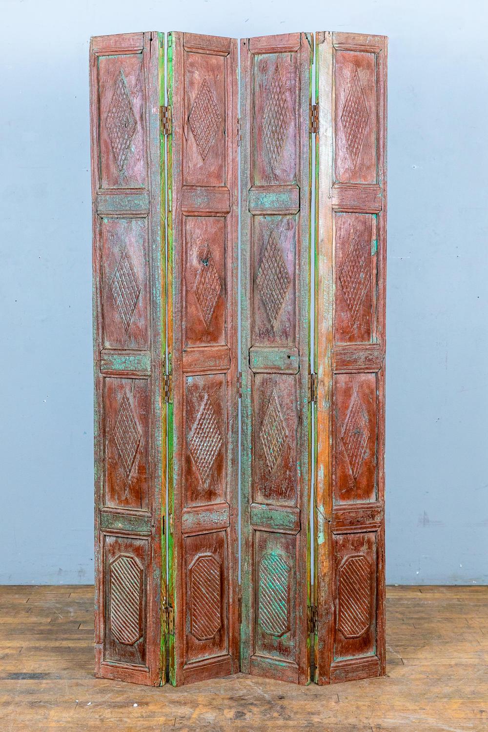 Indiano Porte bifold a pannelli in teak indiano, XIX secolo in vendita