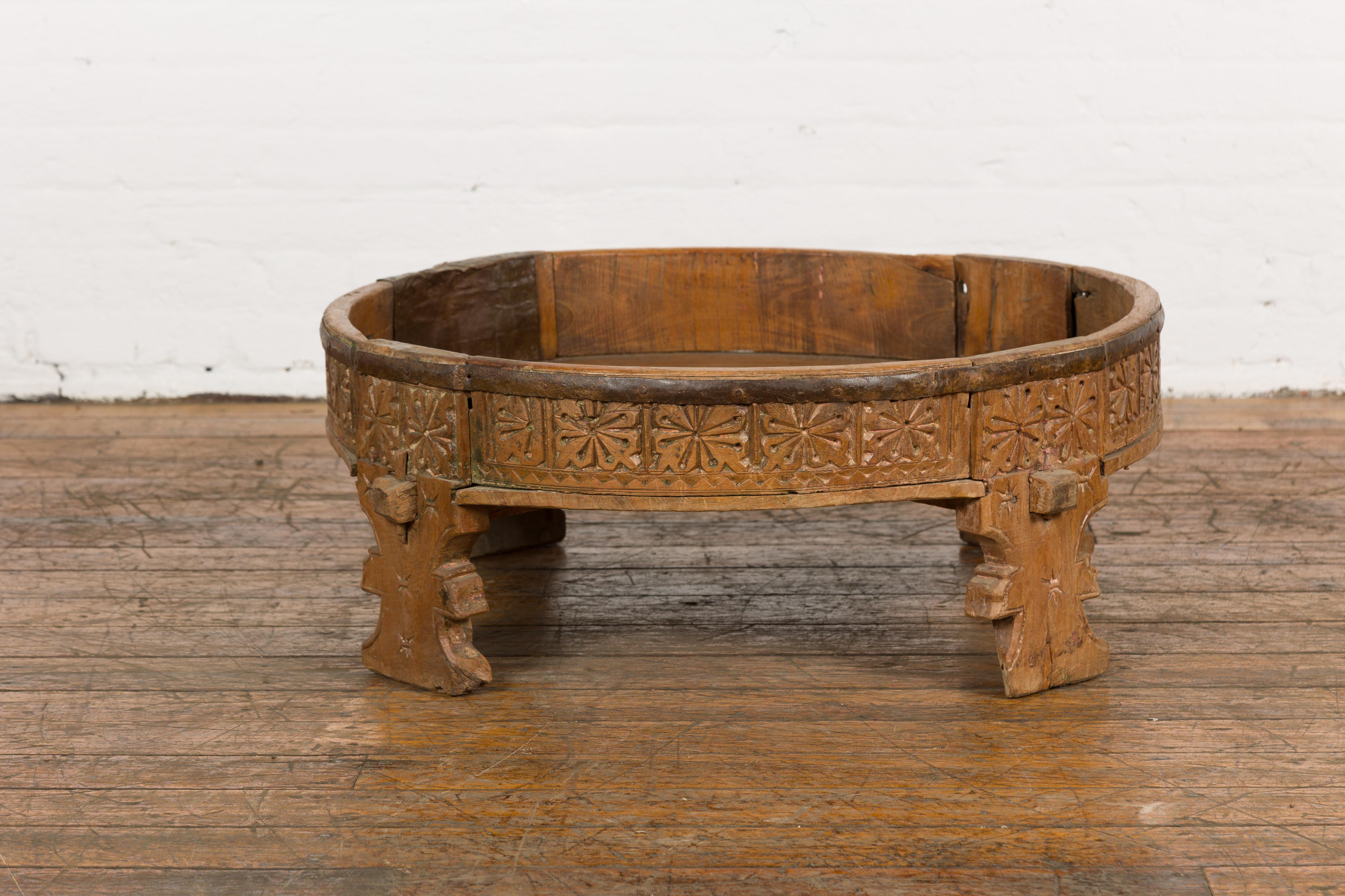 Indian Tribal 1920s Teak Chakki Grinding Table with Geometric Hand-Carved Motifs For Sale 10