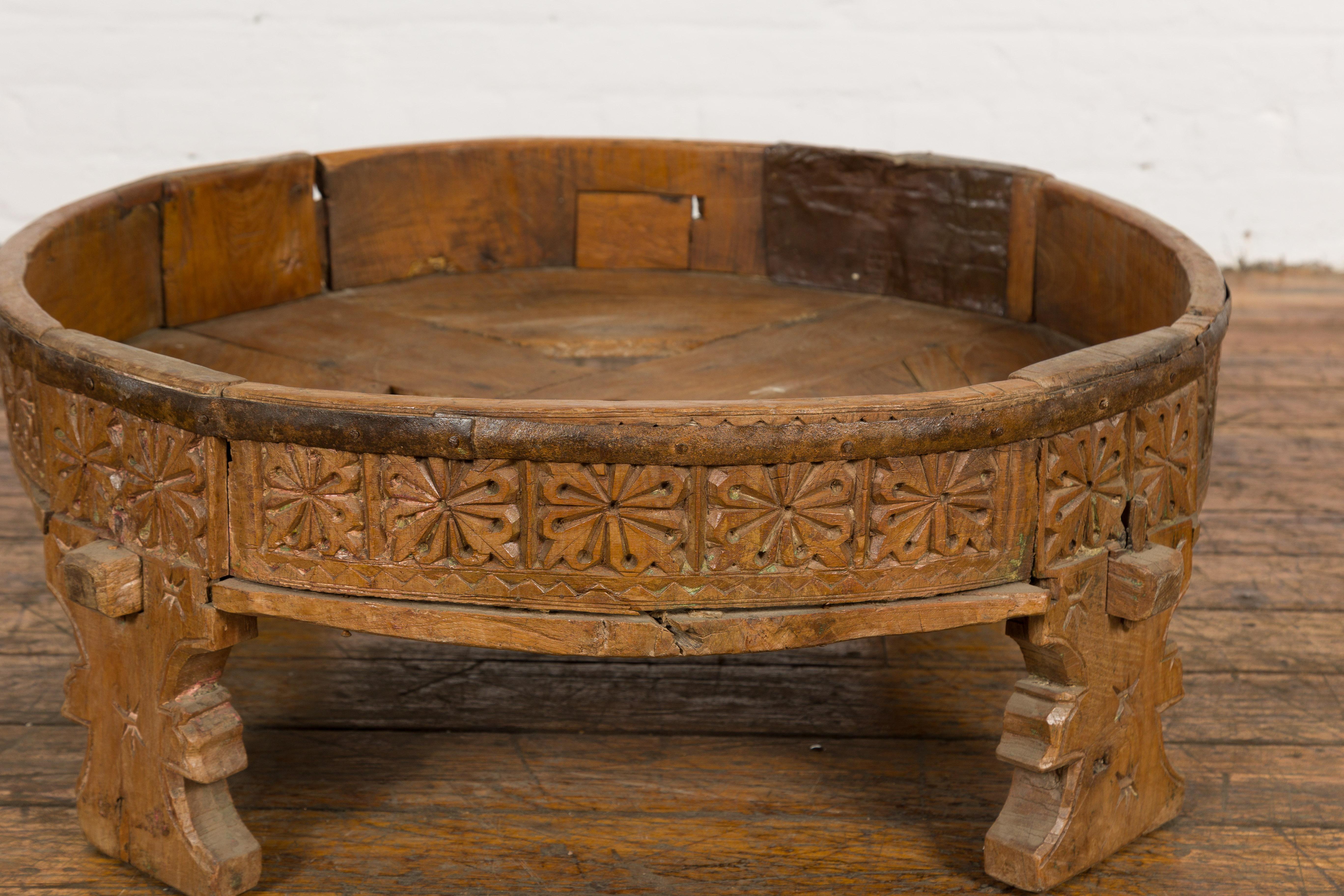 Indian Tribal 1920s Teak Chakki Grinding Table with Geometric Hand-Carved Motifs In Good Condition For Sale In Yonkers, NY