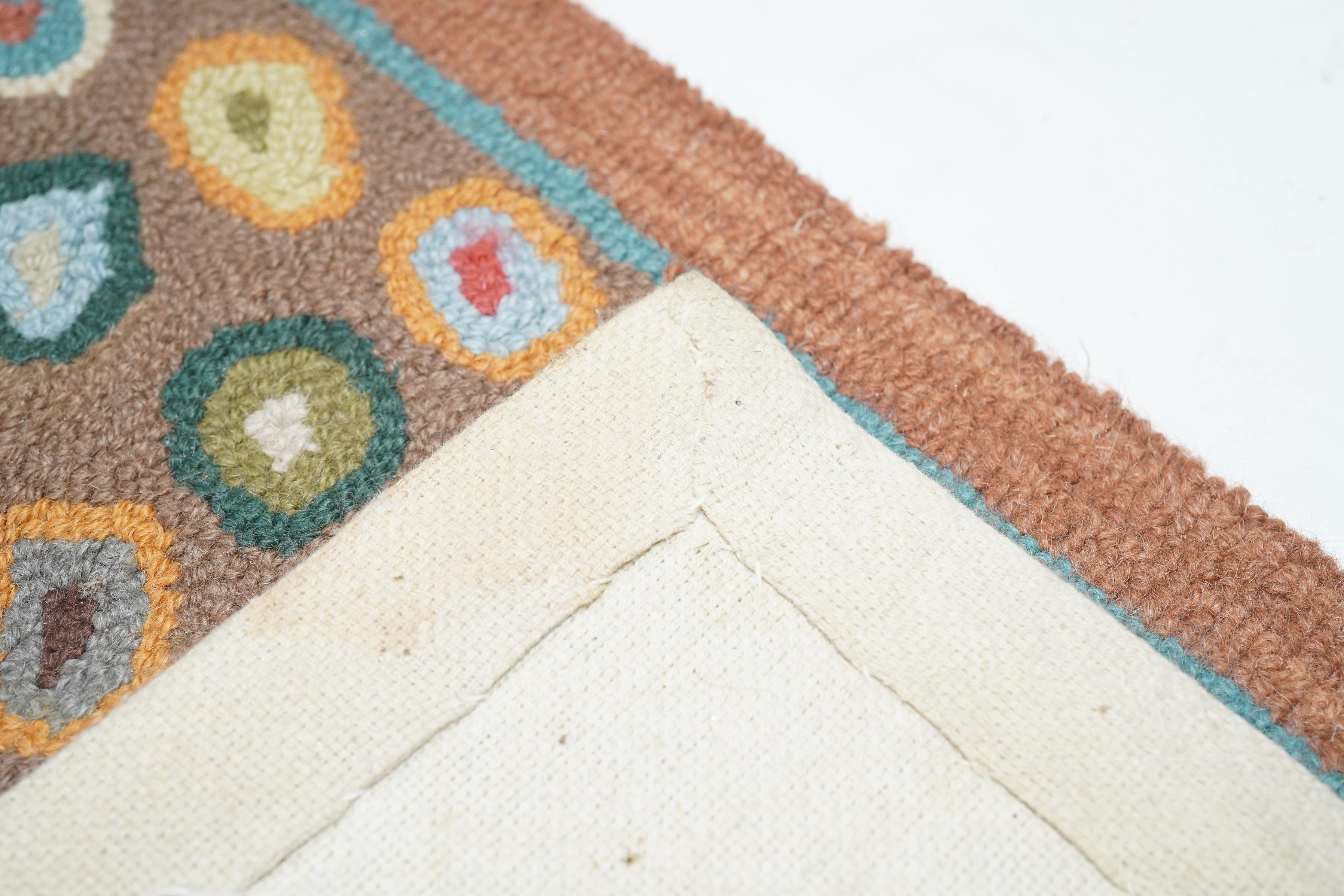 Indian Tufted Runner 2'06'' x 8'0