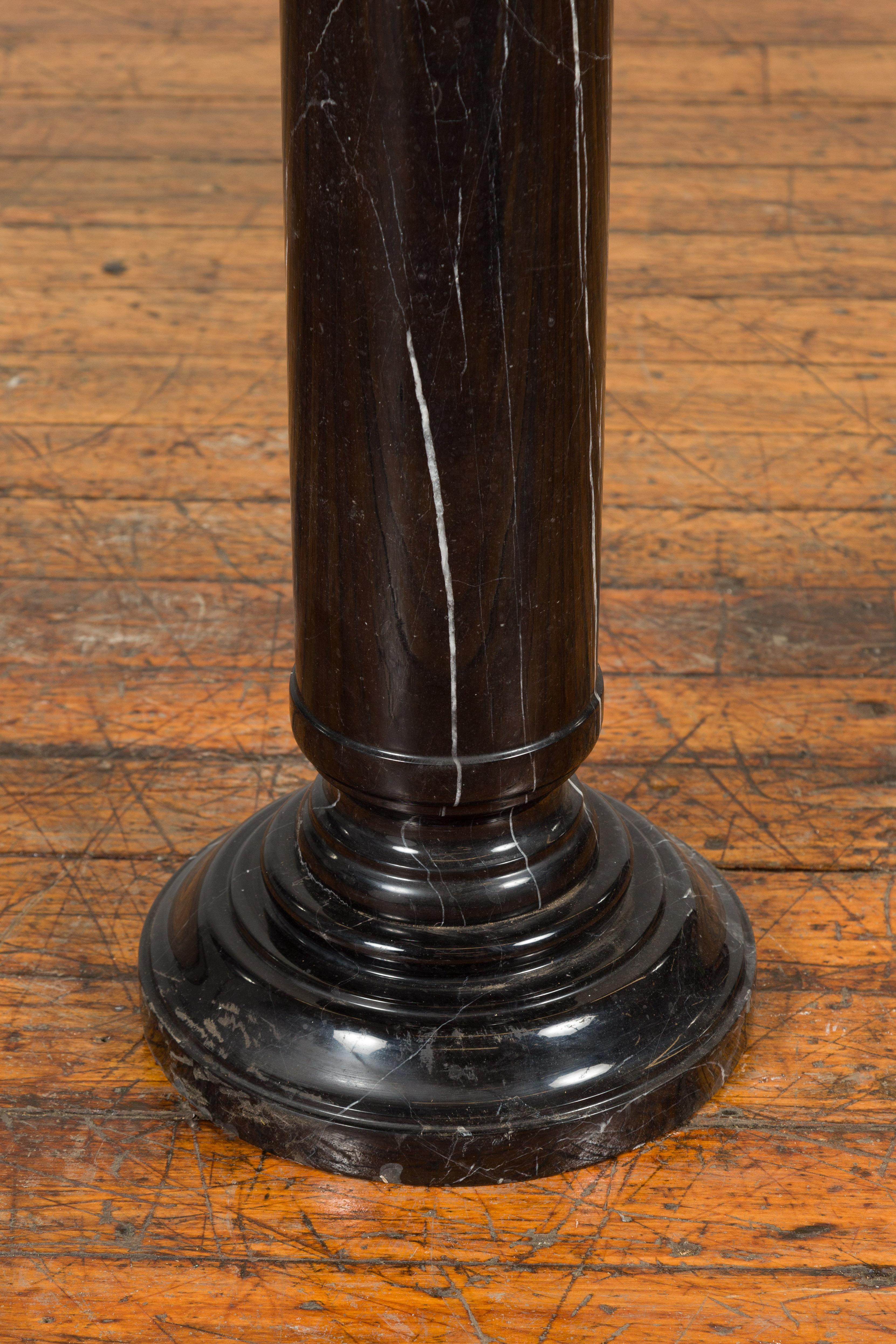 Indian Vintage Black Carrara Marble Pedestal with Circular Top and Stripe Accent 1