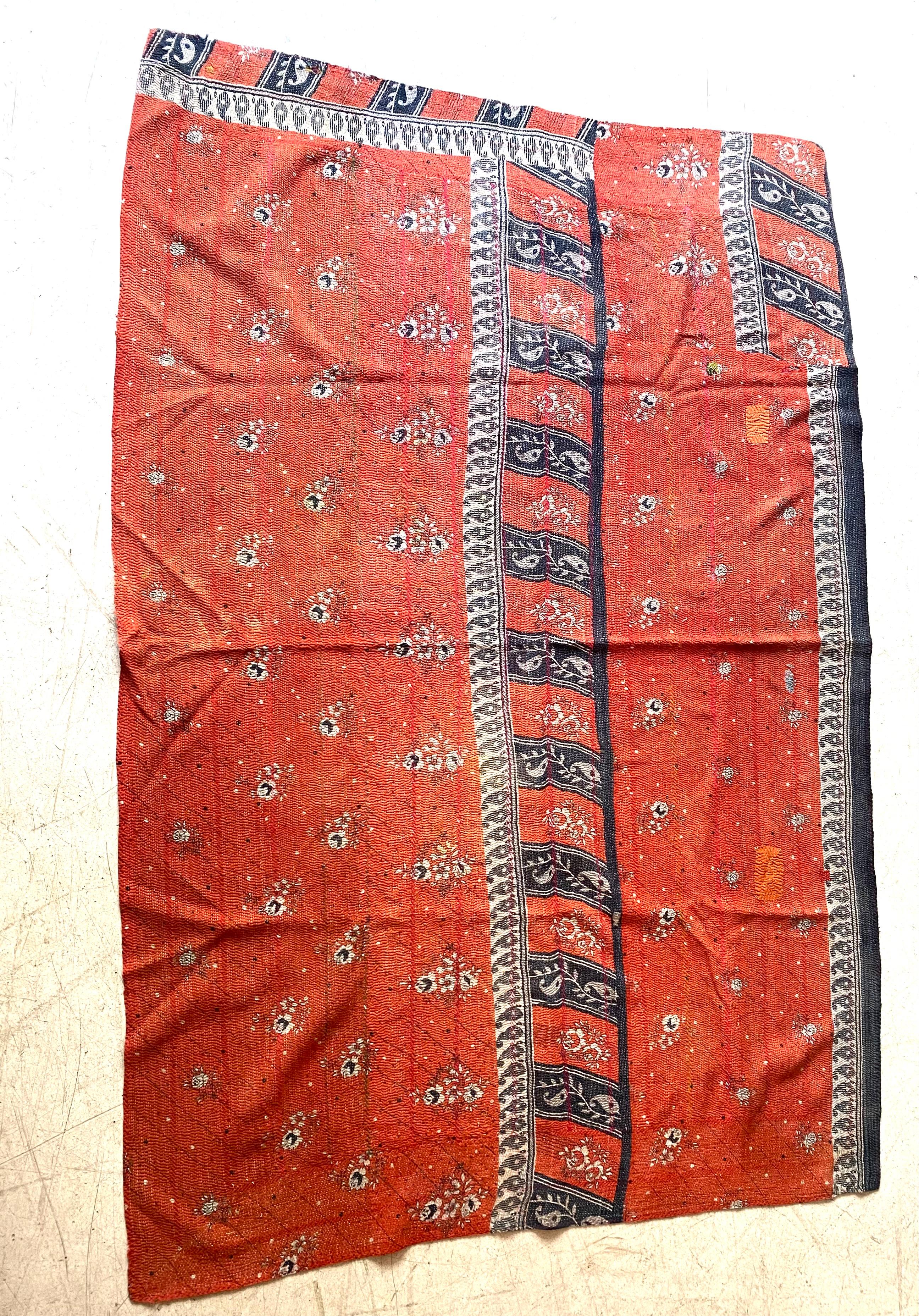Vintage indian quilt called « kantha »
Traditional technique of block print
Very Nice bed cover or spray
Unique pièce 