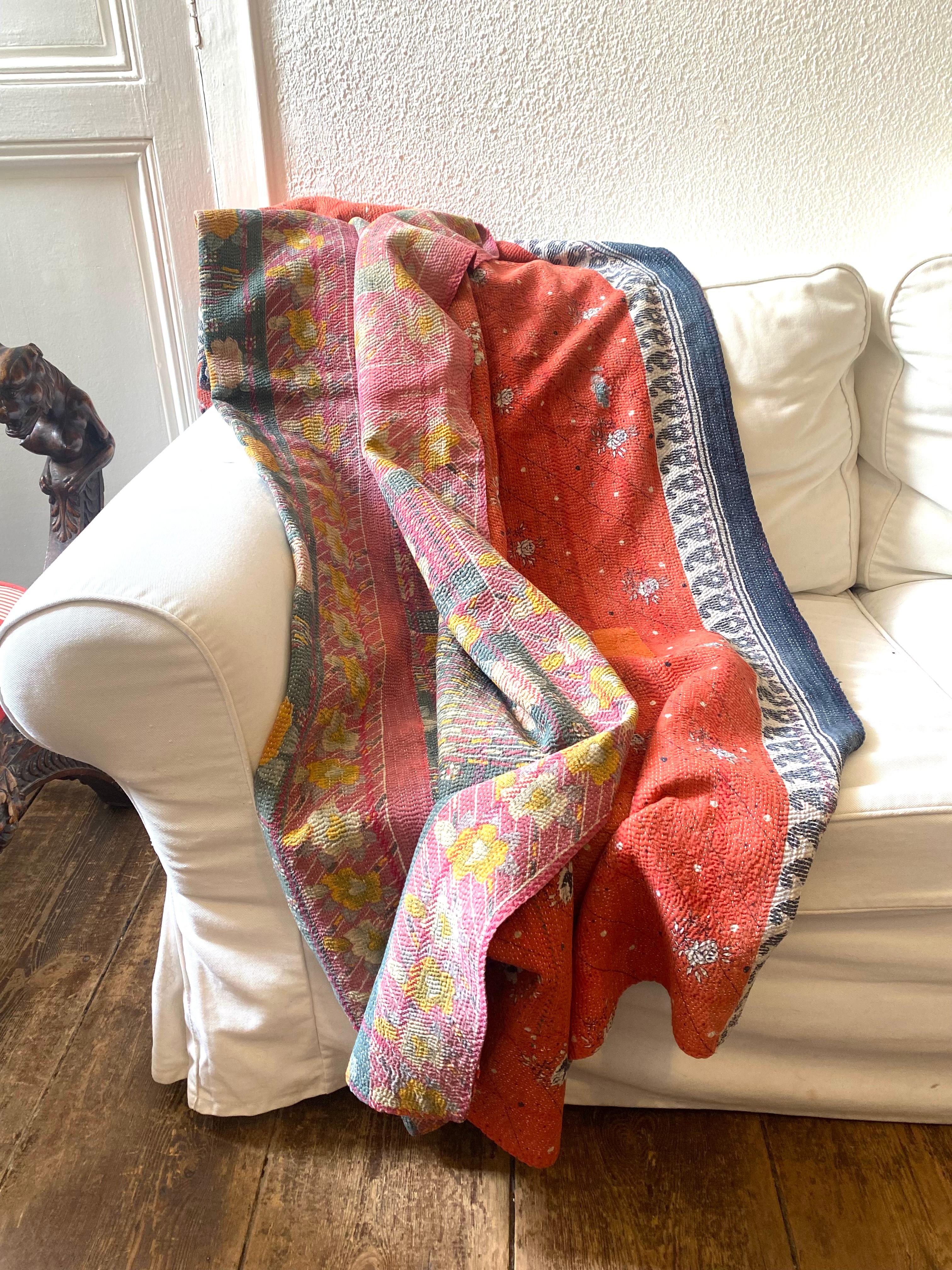 Cotton Indian vintage quilt For Sale