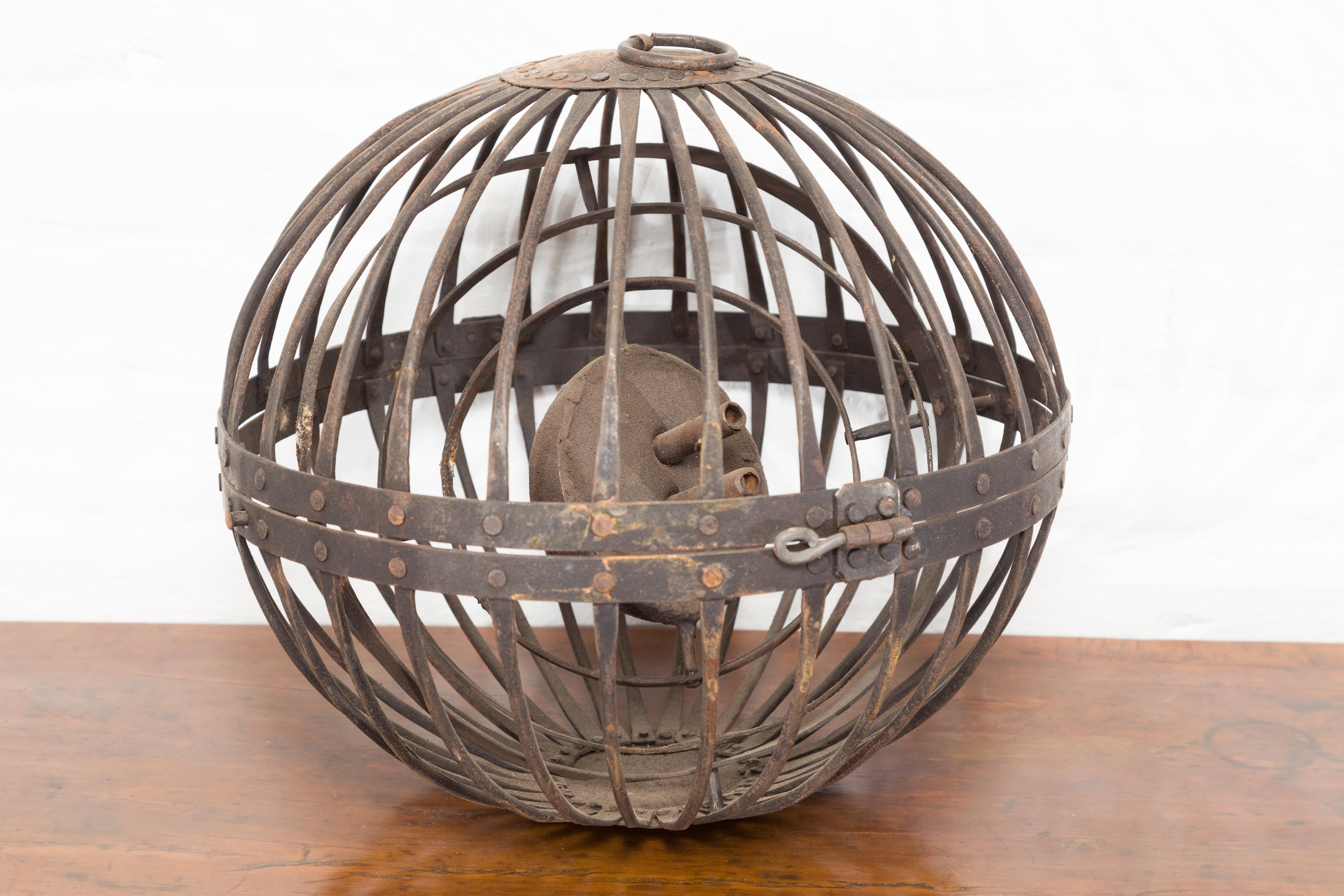 Indian Vintage Spherical Iron Light Fixture with Concentric Rings and Patina For Sale 5