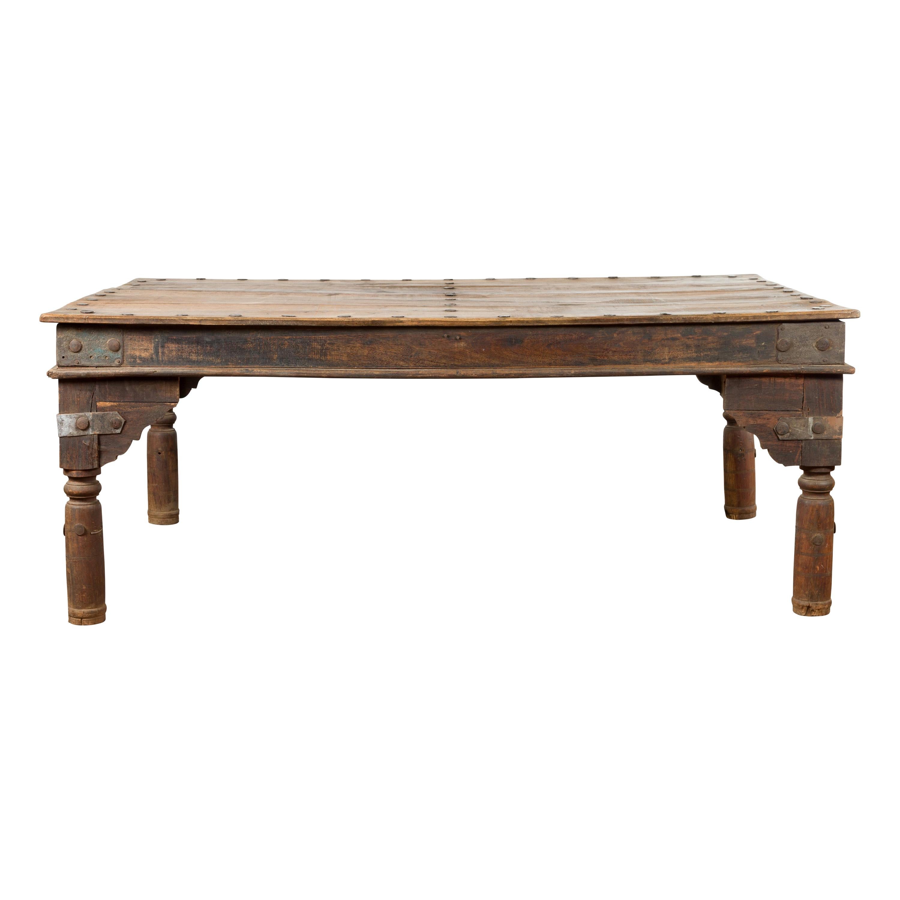 Table de salle à manger en Wood Wood avec patine vieillie, détails en fer et pieds en balustre