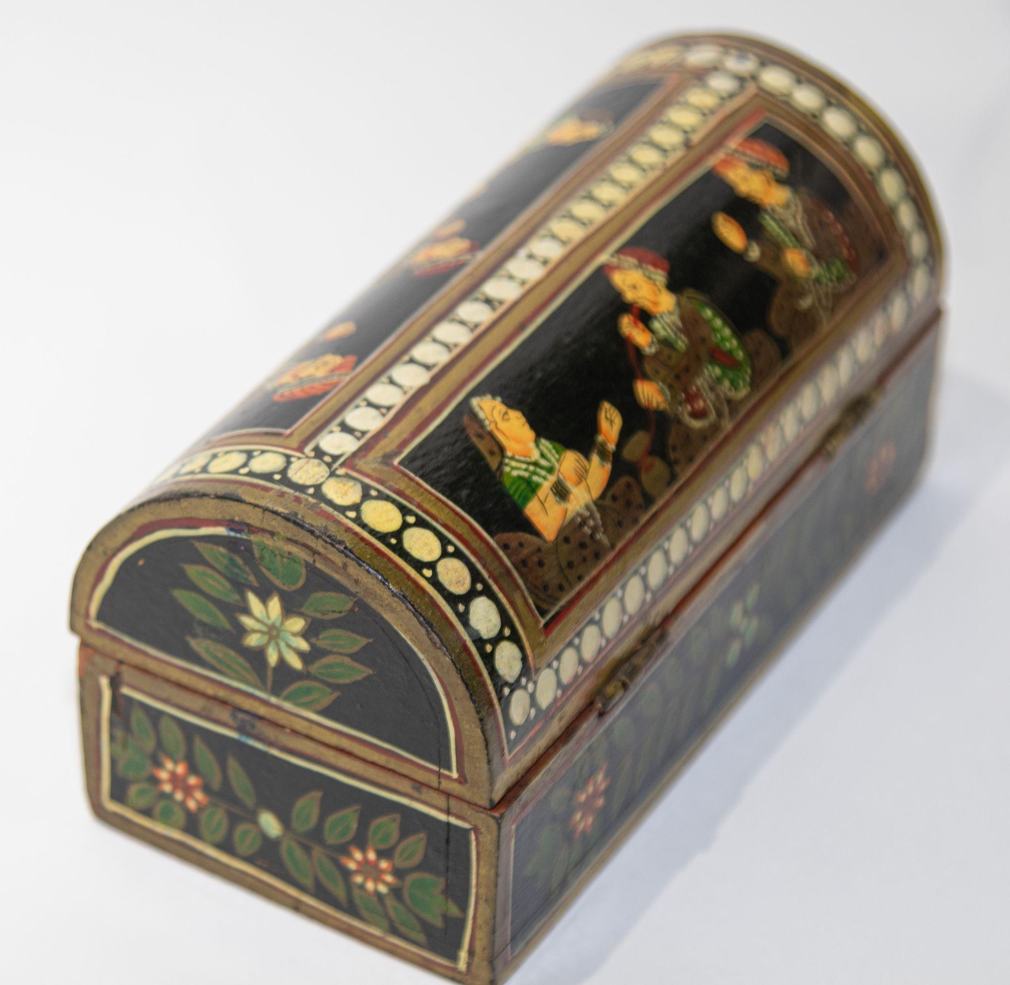 Indian Wood Pen Box with Hand Painted Figural Scenes For Sale 1