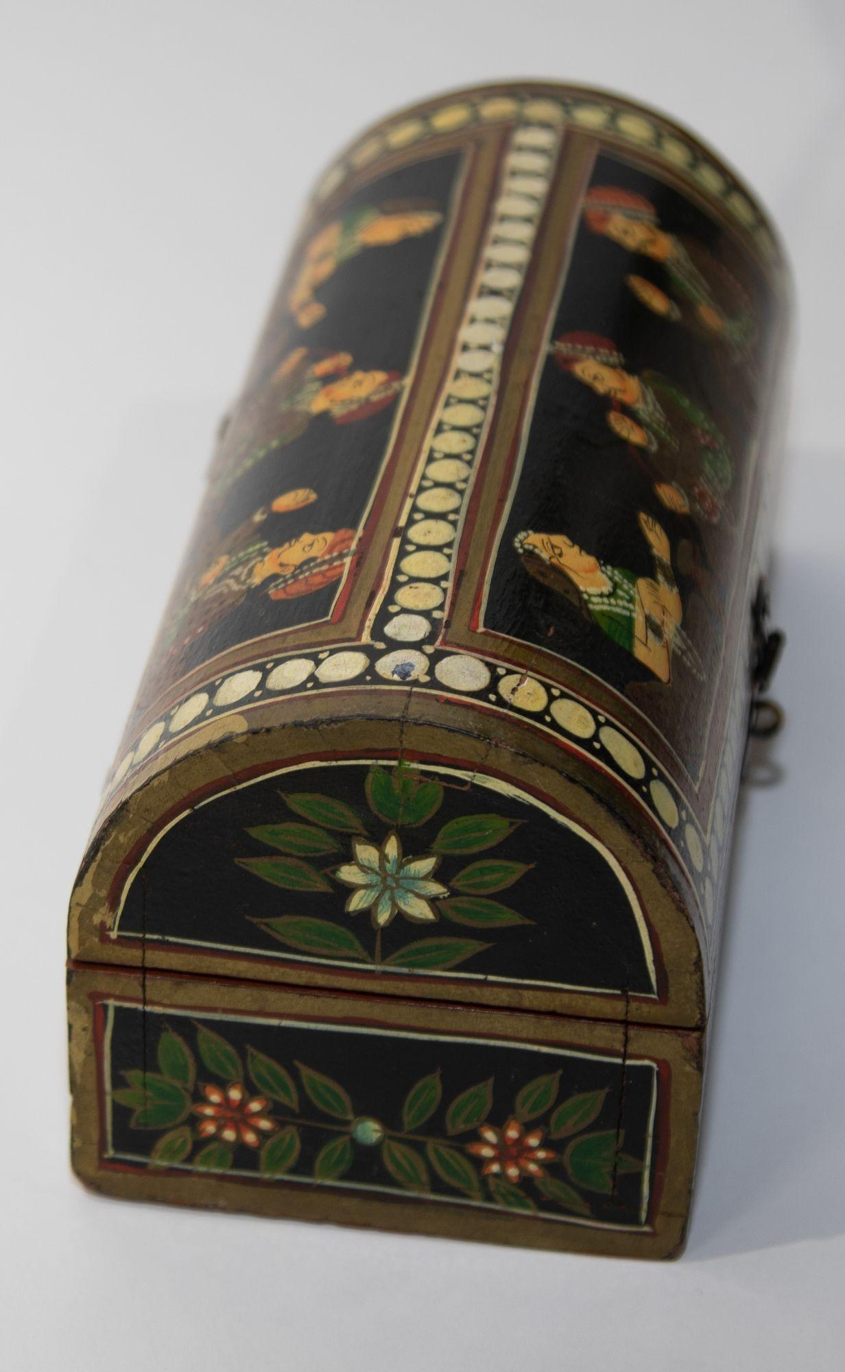 Indian Wood Pen Box with Hand Painted Figural Scenes For Sale 2