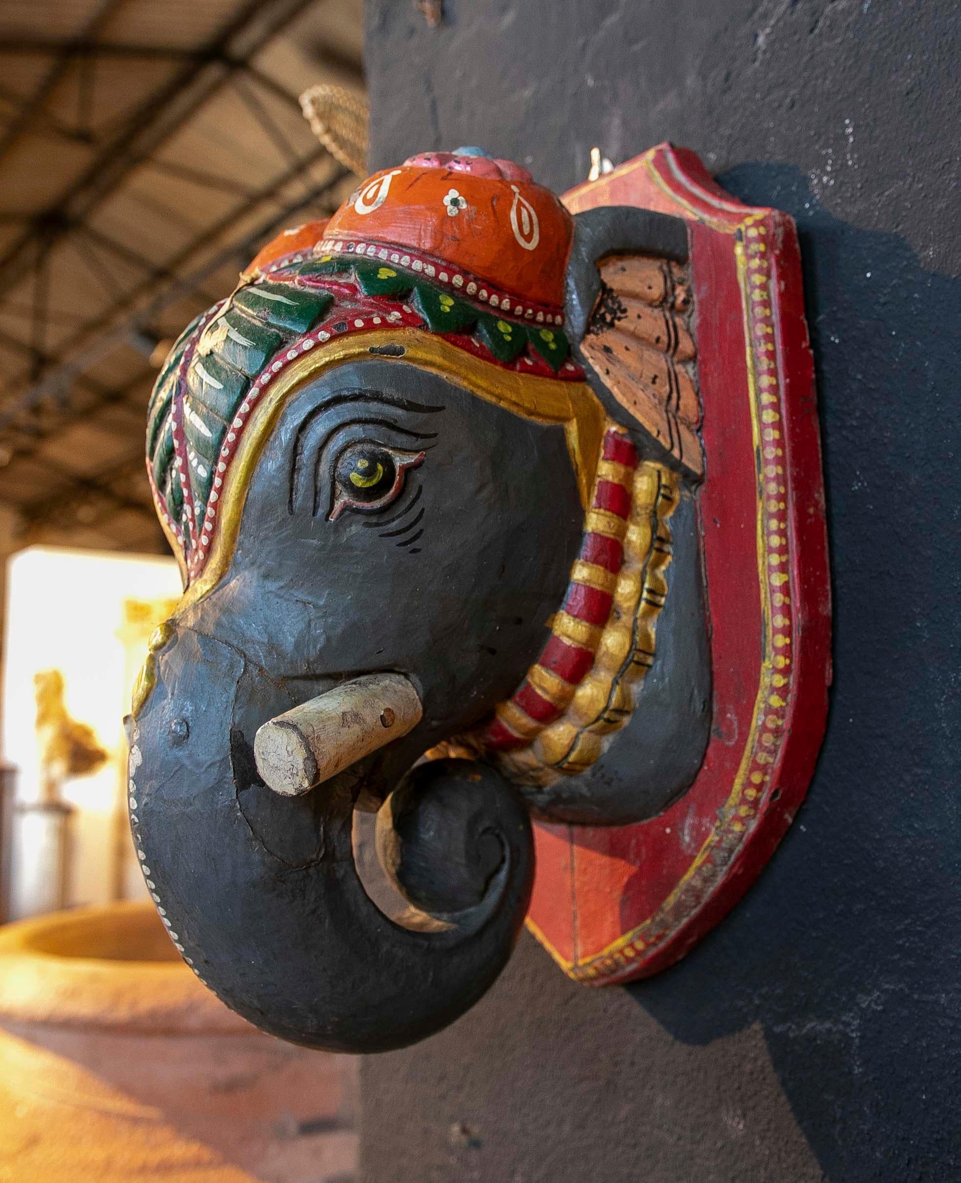 Indian Wooden Wall Sculpture of a Hand-Carved and Hand-Painted Elephant In Good Condition For Sale In Marbella, ES