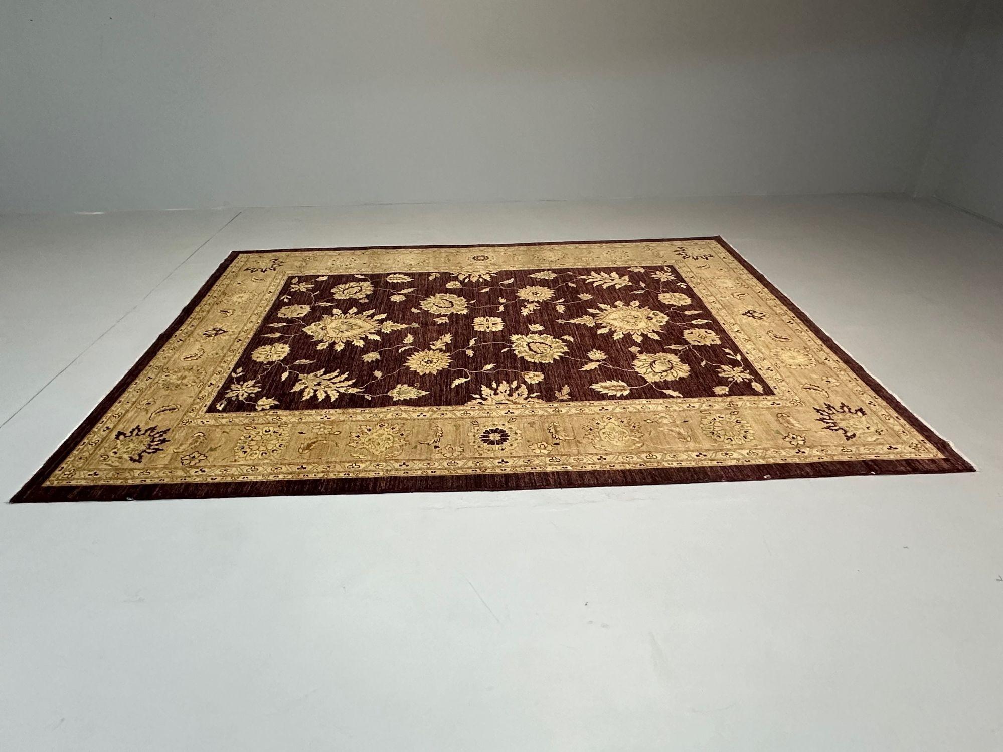 Indiano Tappeto indiano in lana, bordeaux e beige, 21° secolo in vendita