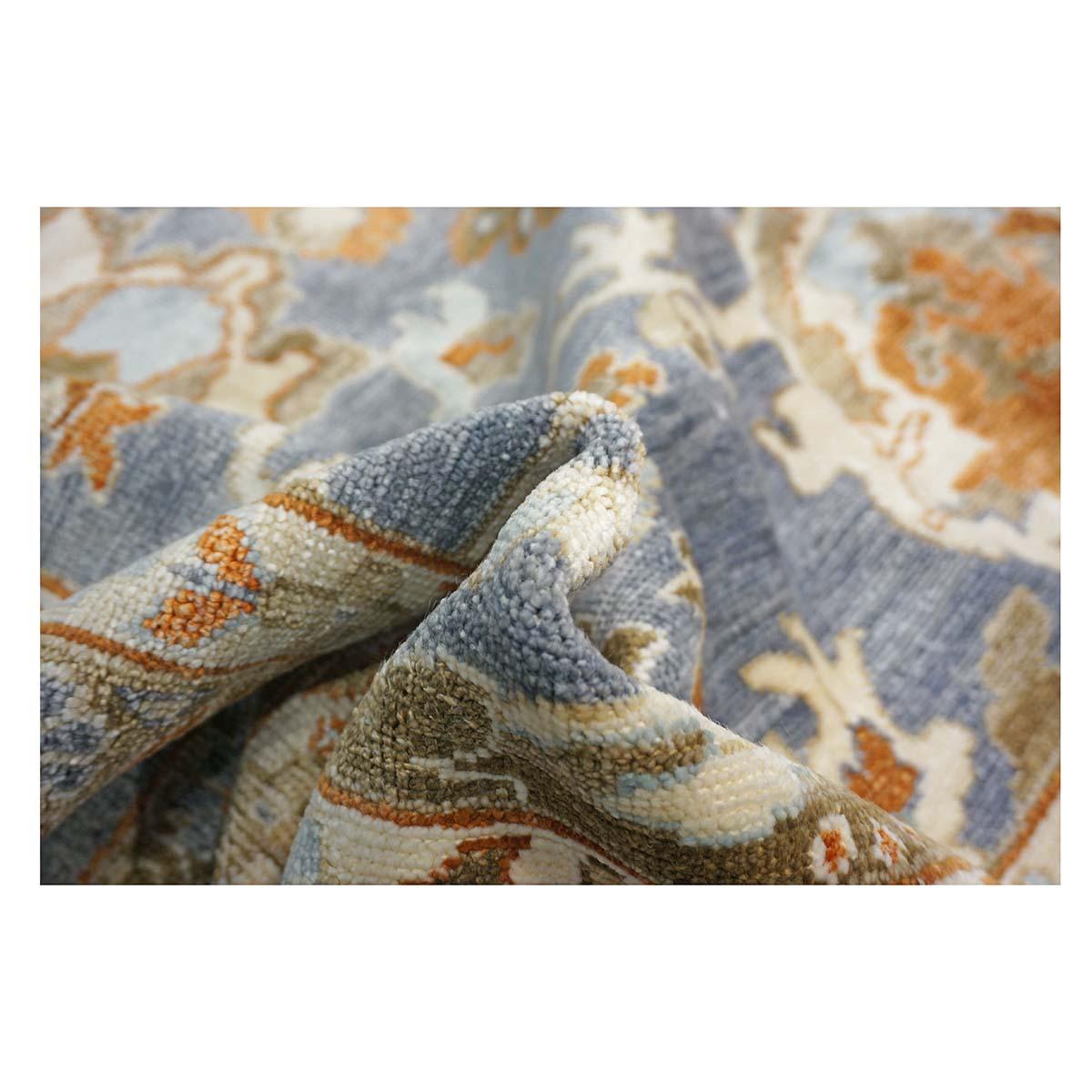 Indian Wool Sultanabad Masters Square 6 x 6 Blue & Ivory Handmade Area Rug For Sale 8