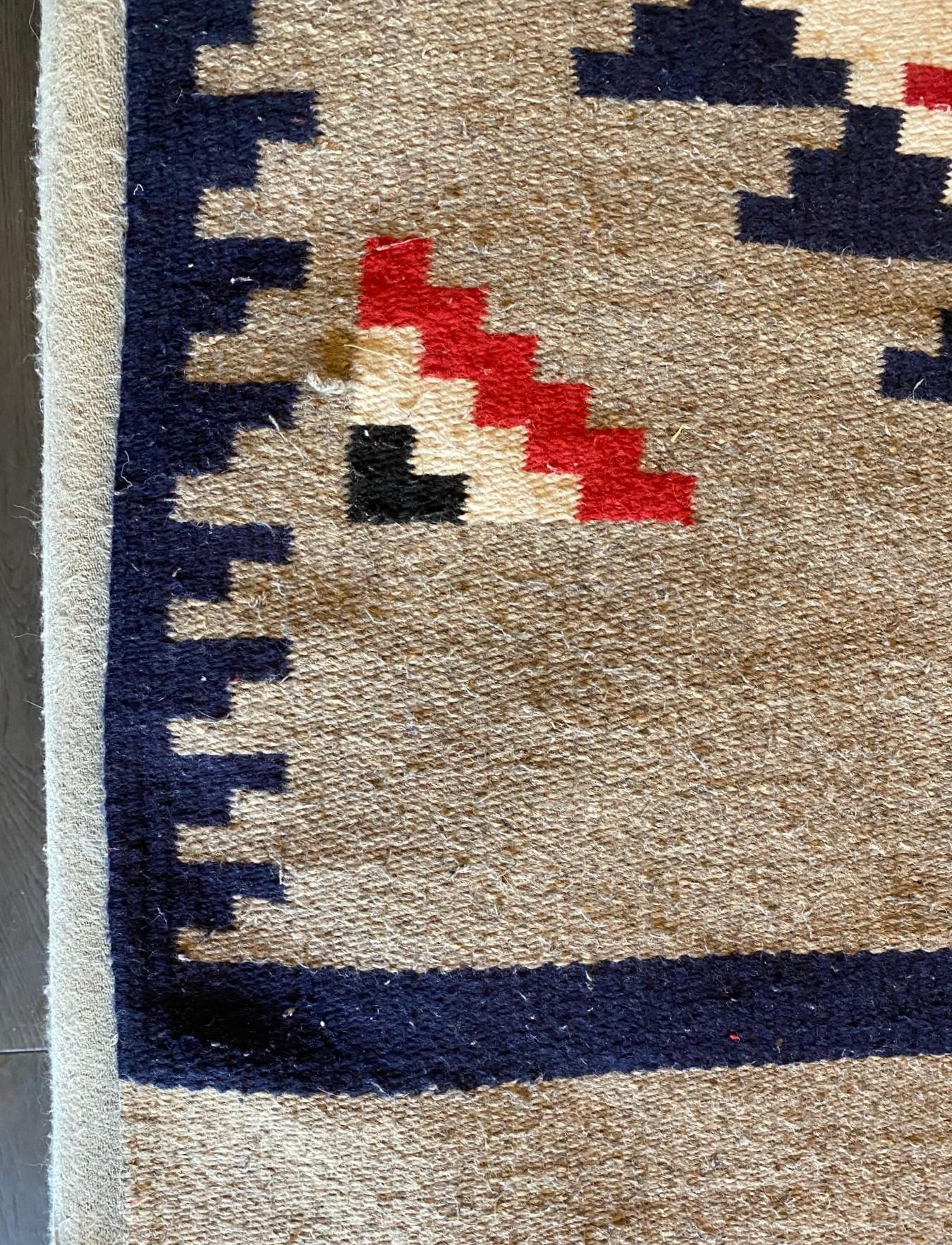 Indigenous Native American Indian Navajo Handwoven Geometric Pattern Rug Blanket For Sale 7