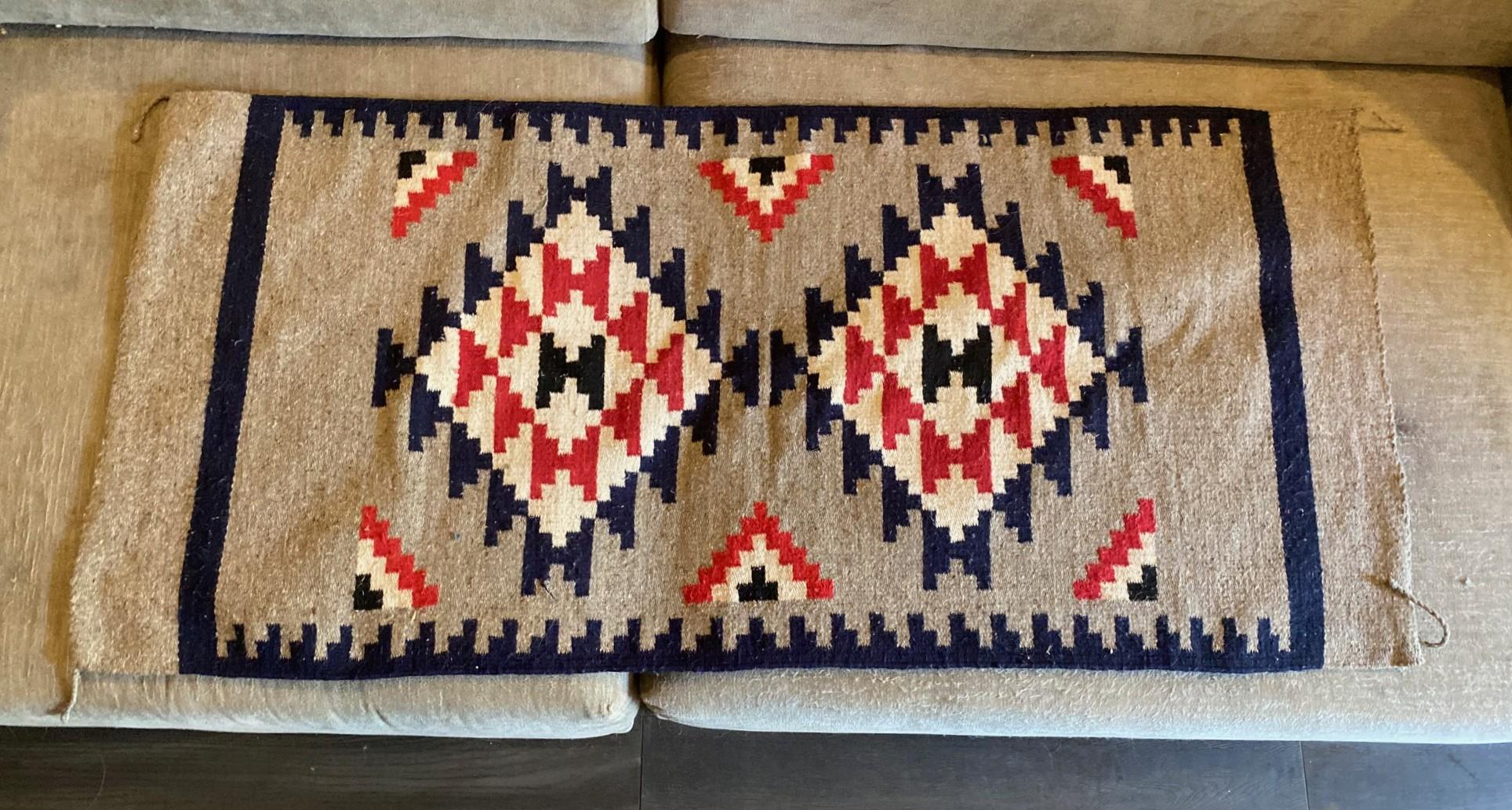 Indigenous Native American Indian Navajo Handwoven Geometric Pattern Rug Blanket For Sale 9